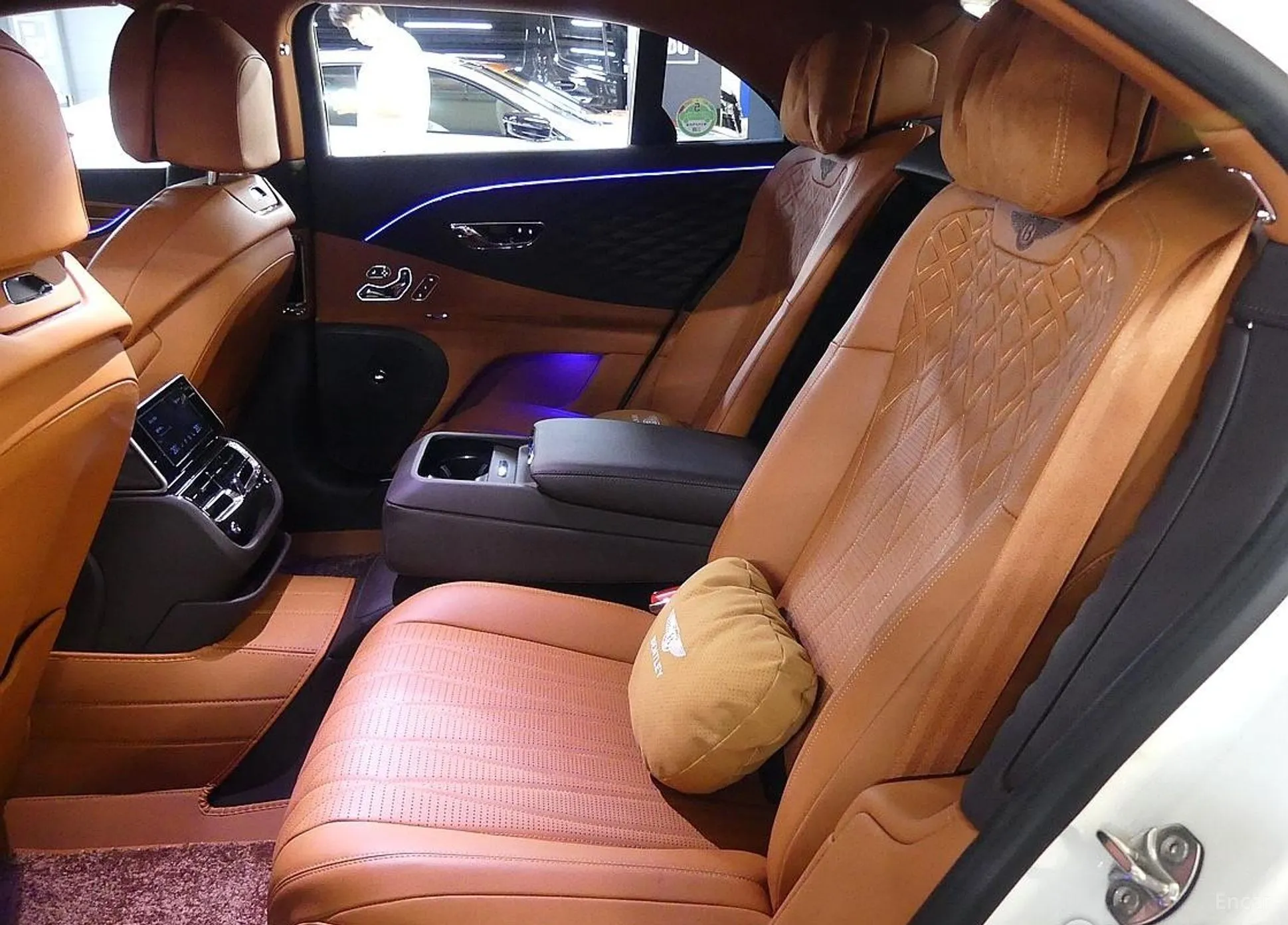 Bentley Flying Spur 3rd Generation превью 10