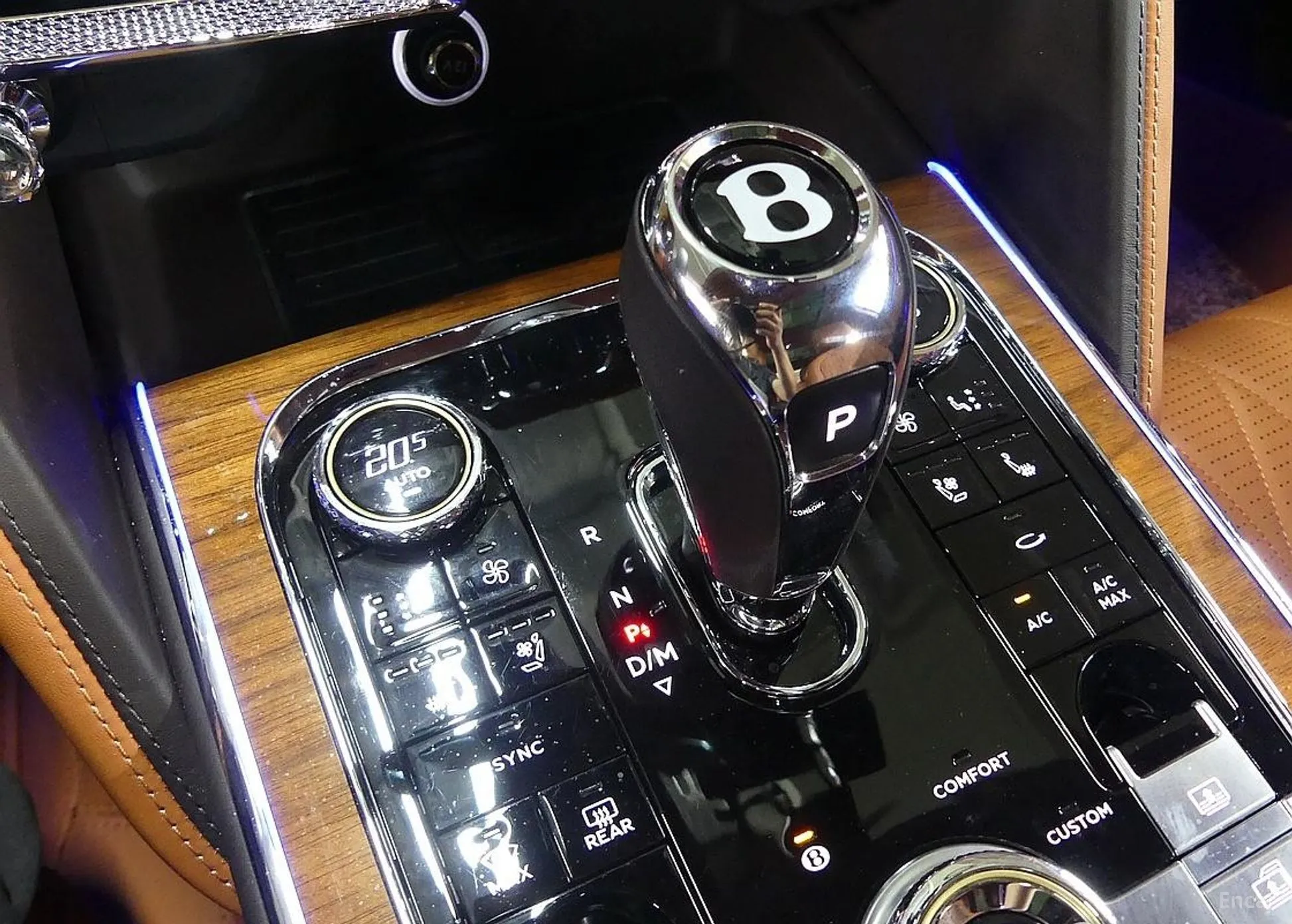 Bentley Flying Spur 3rd Generation превью 9