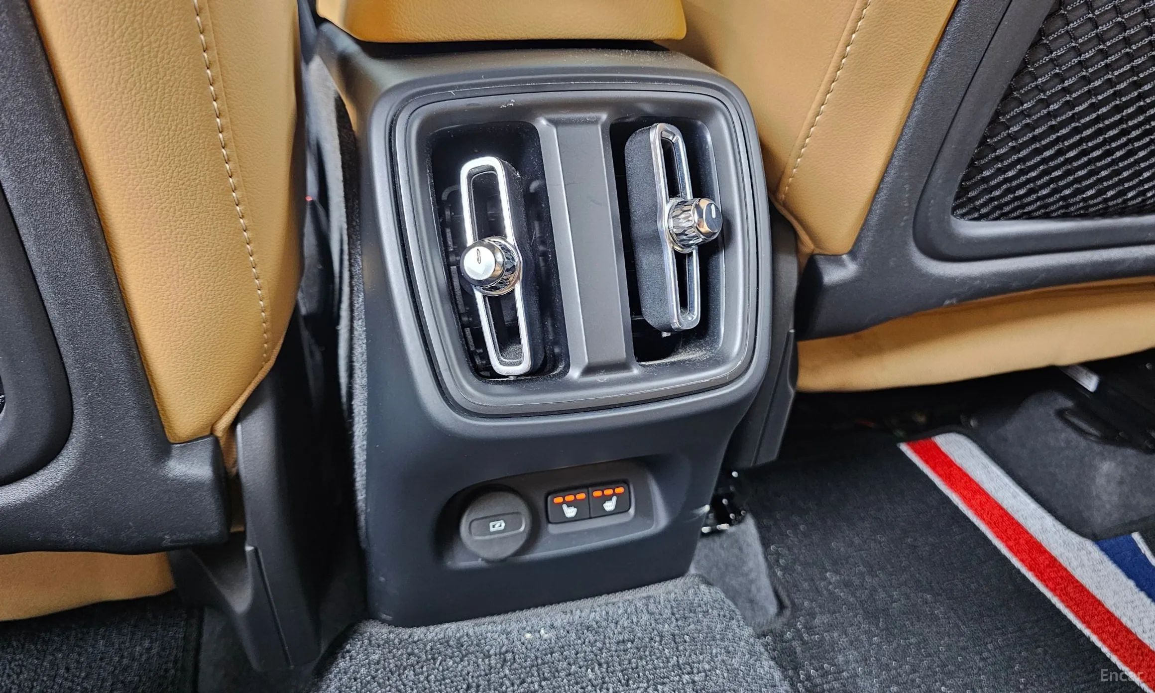 Volvo XC40 превью 19