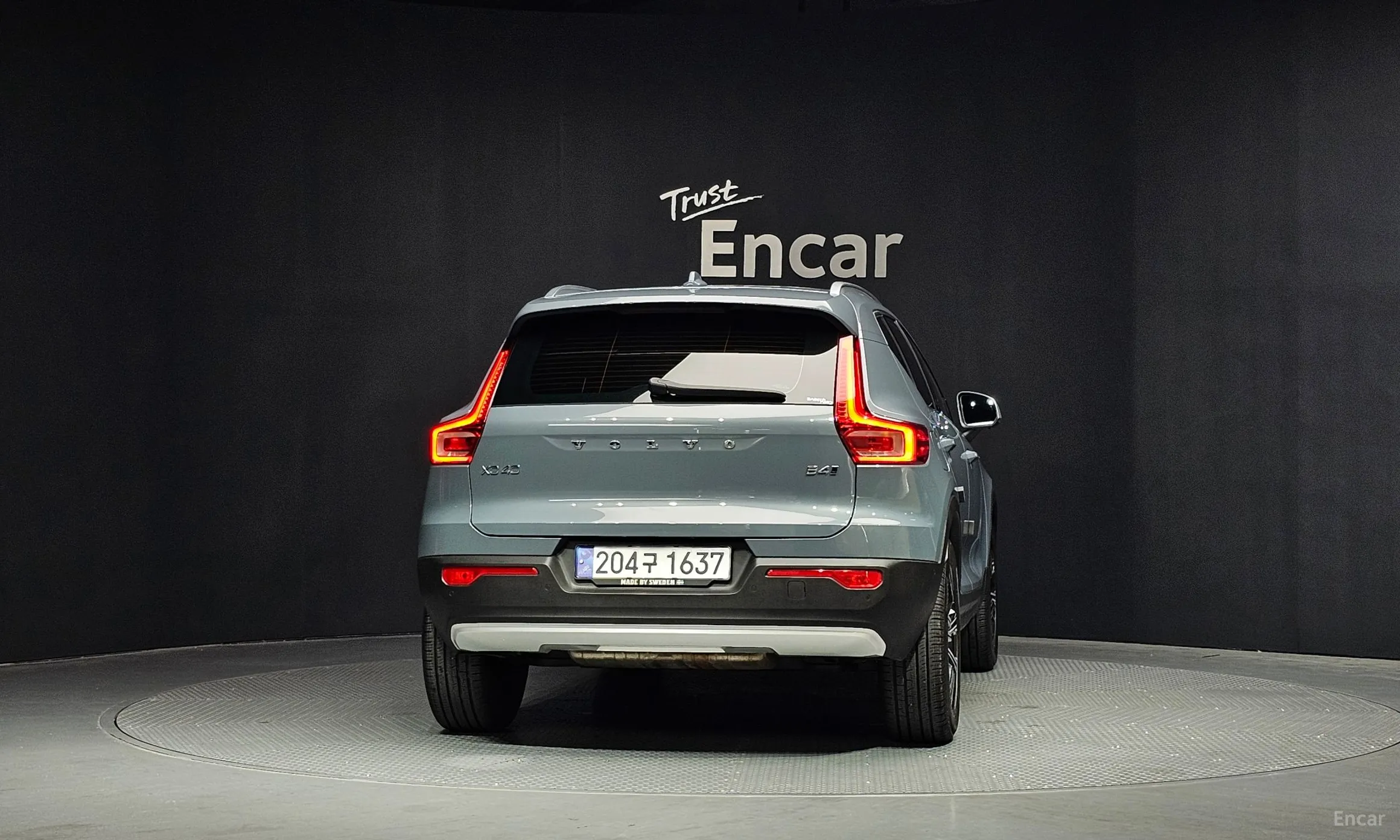 Volvo XC40 превью 4