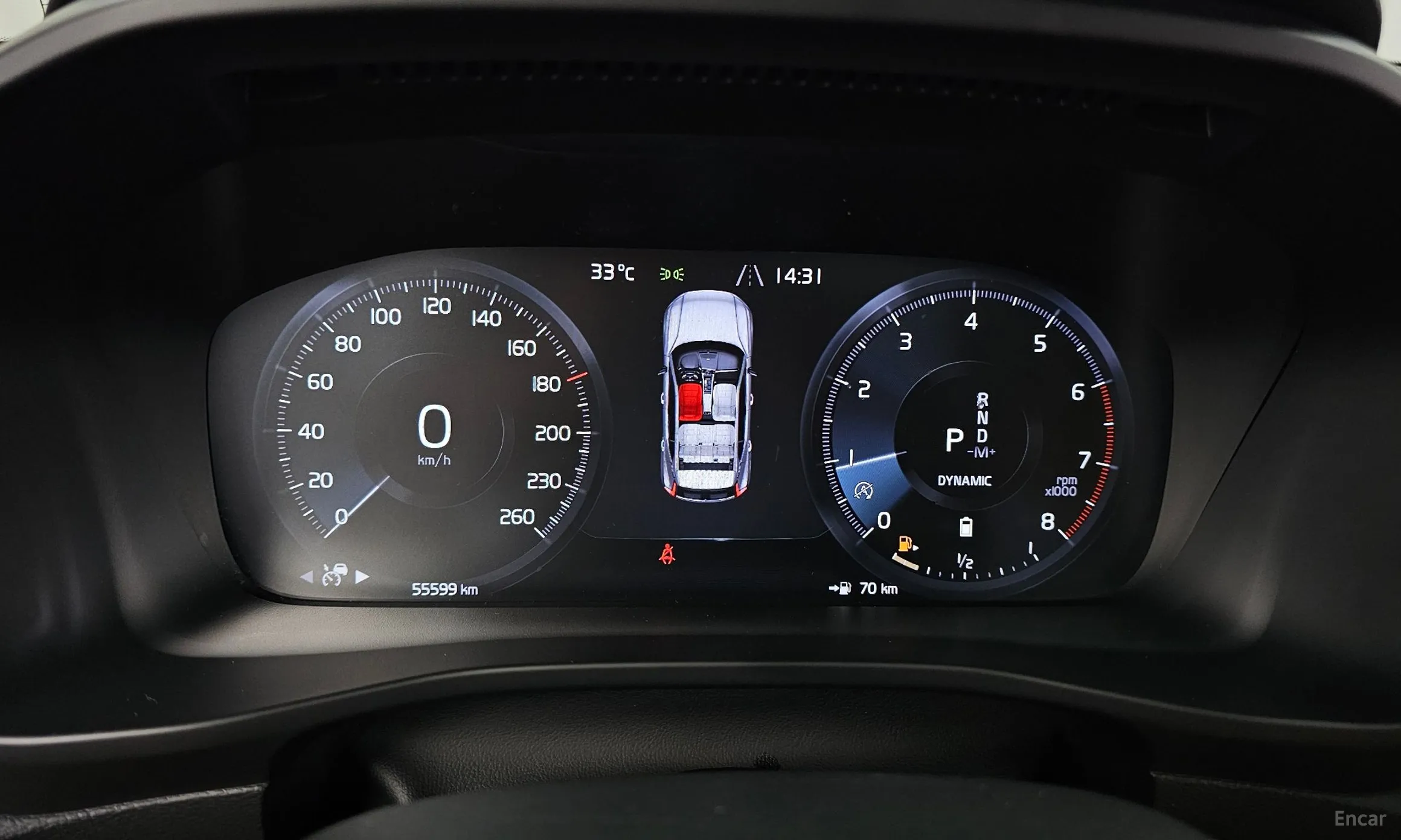 Volvo XC40 превью 8