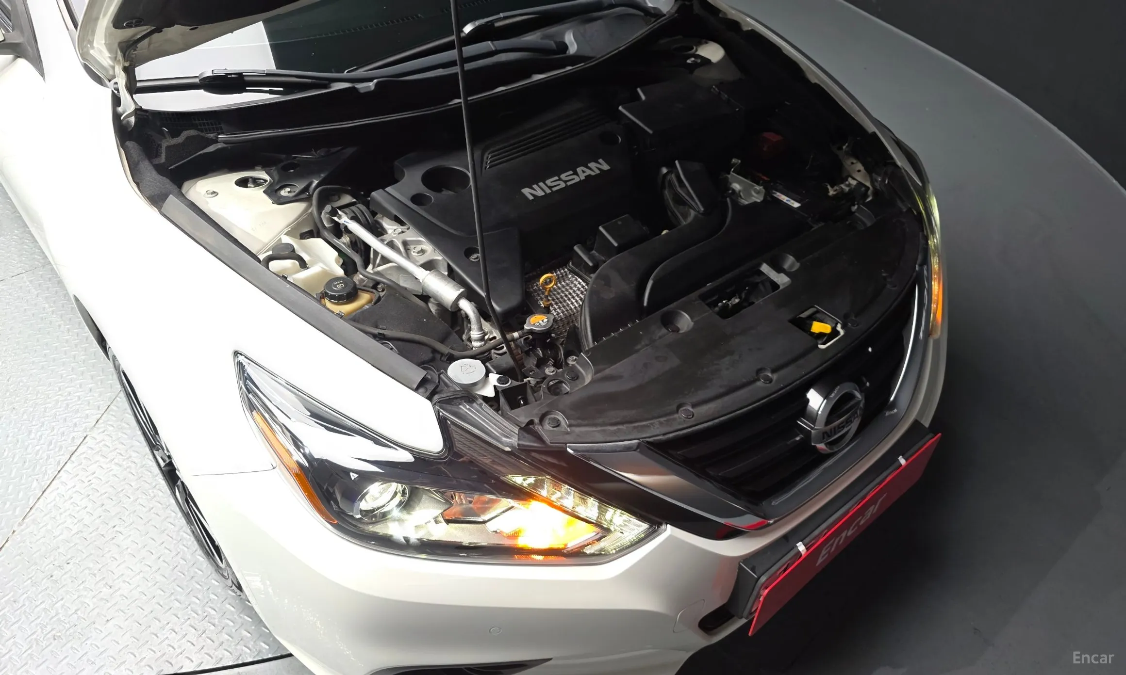 Nissan Altima превью 6