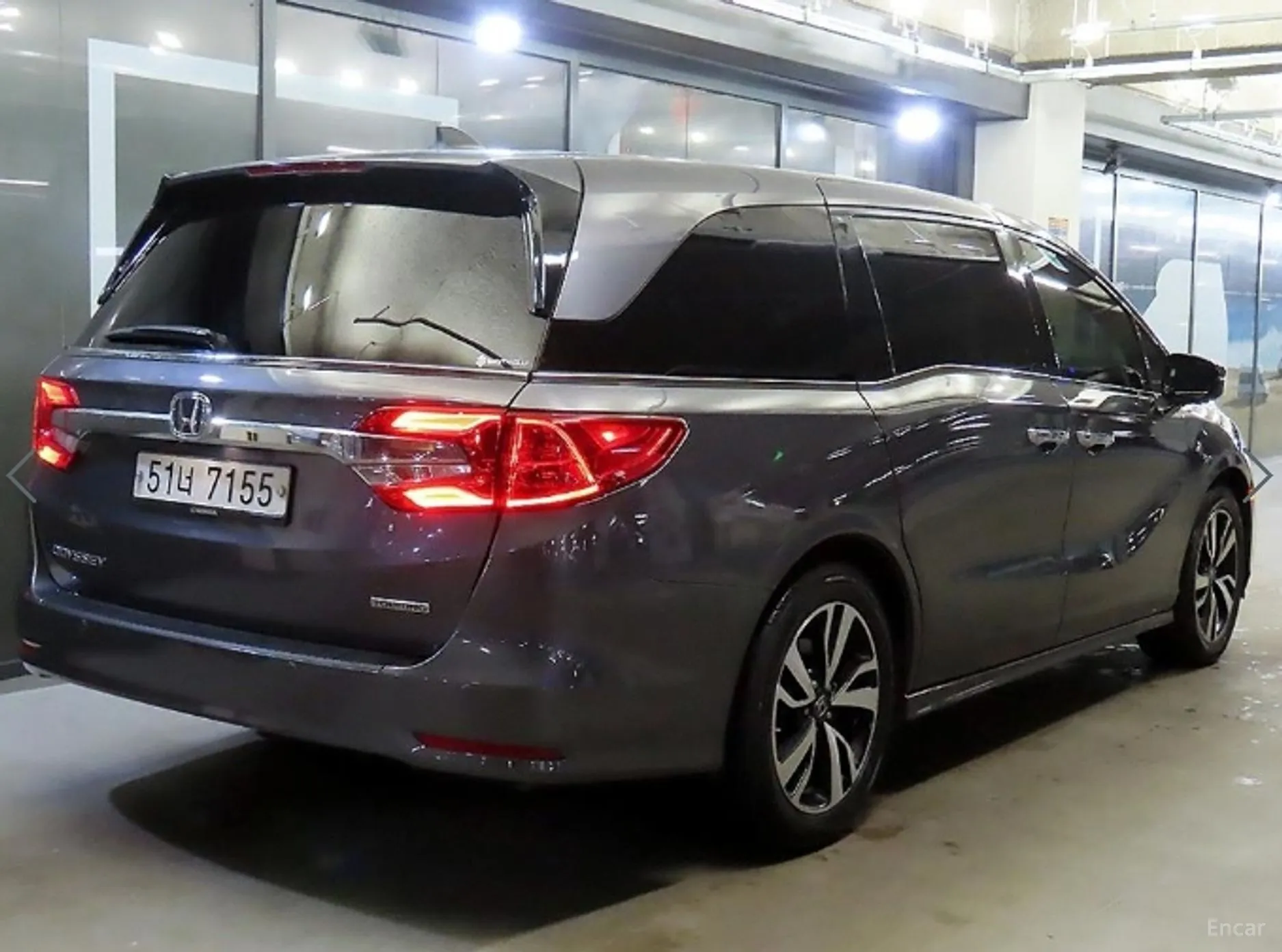 Honda Odyssey превью 4