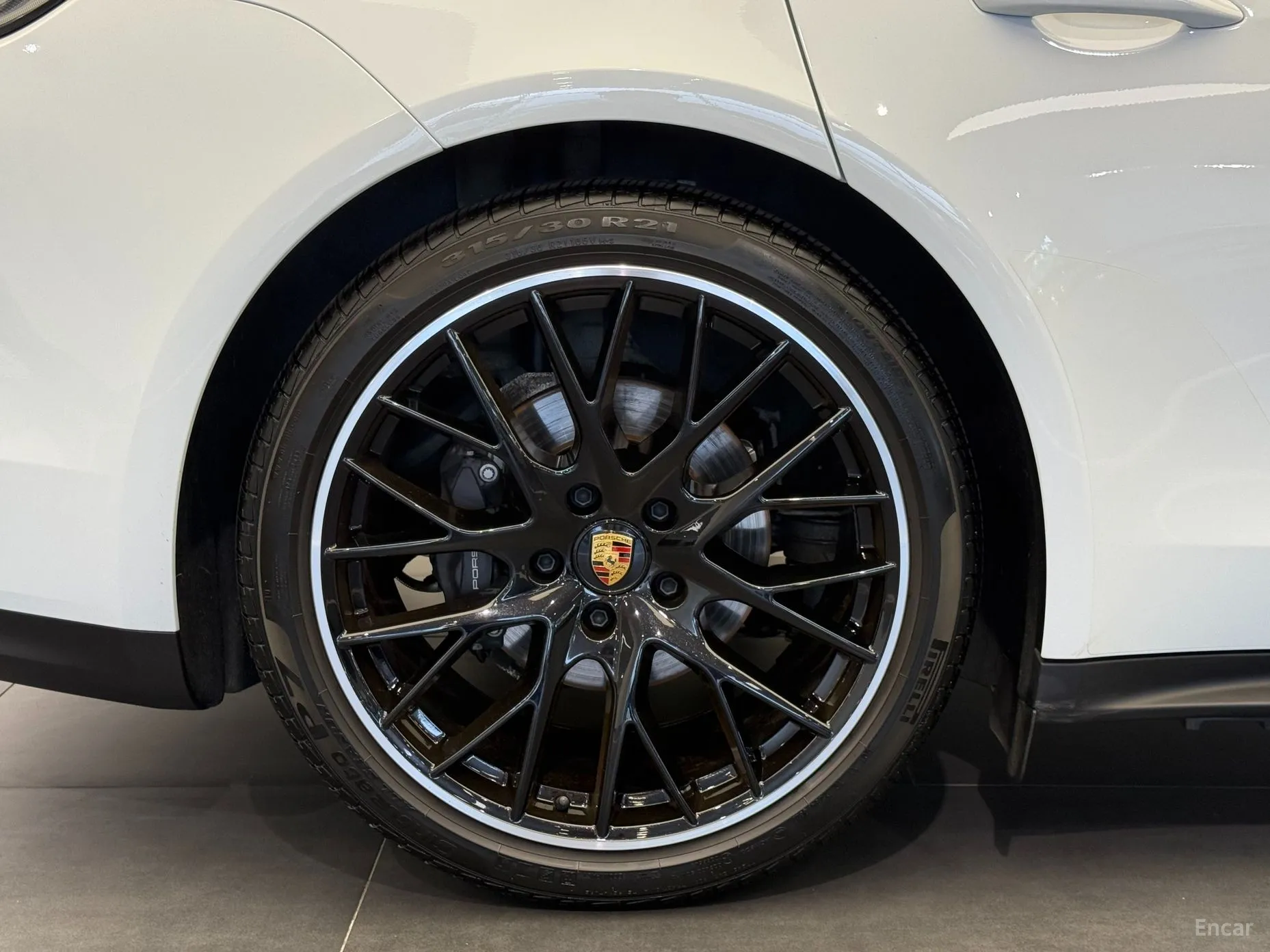 Porsche Panamera (971) превью 7