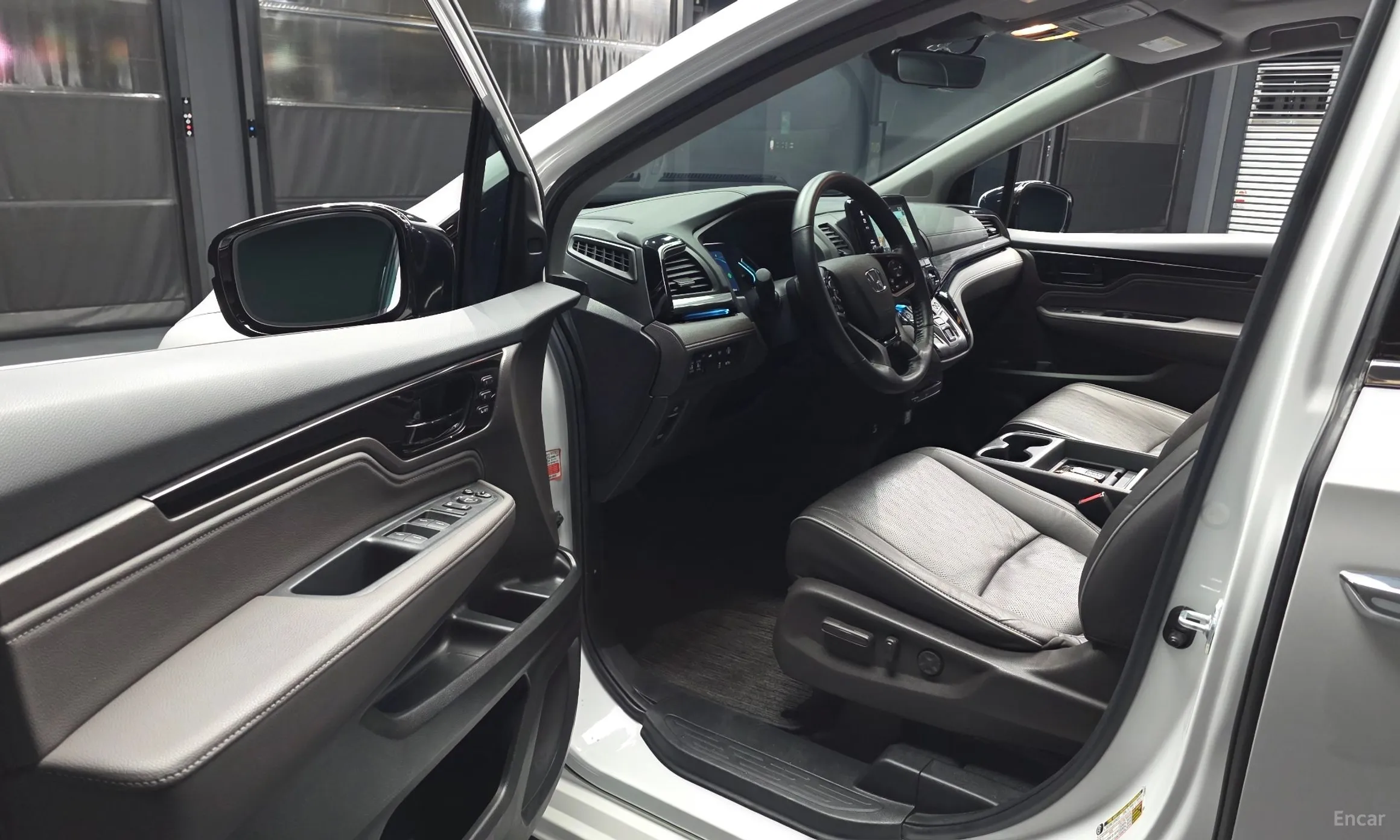 Honda Odyssey превью 10