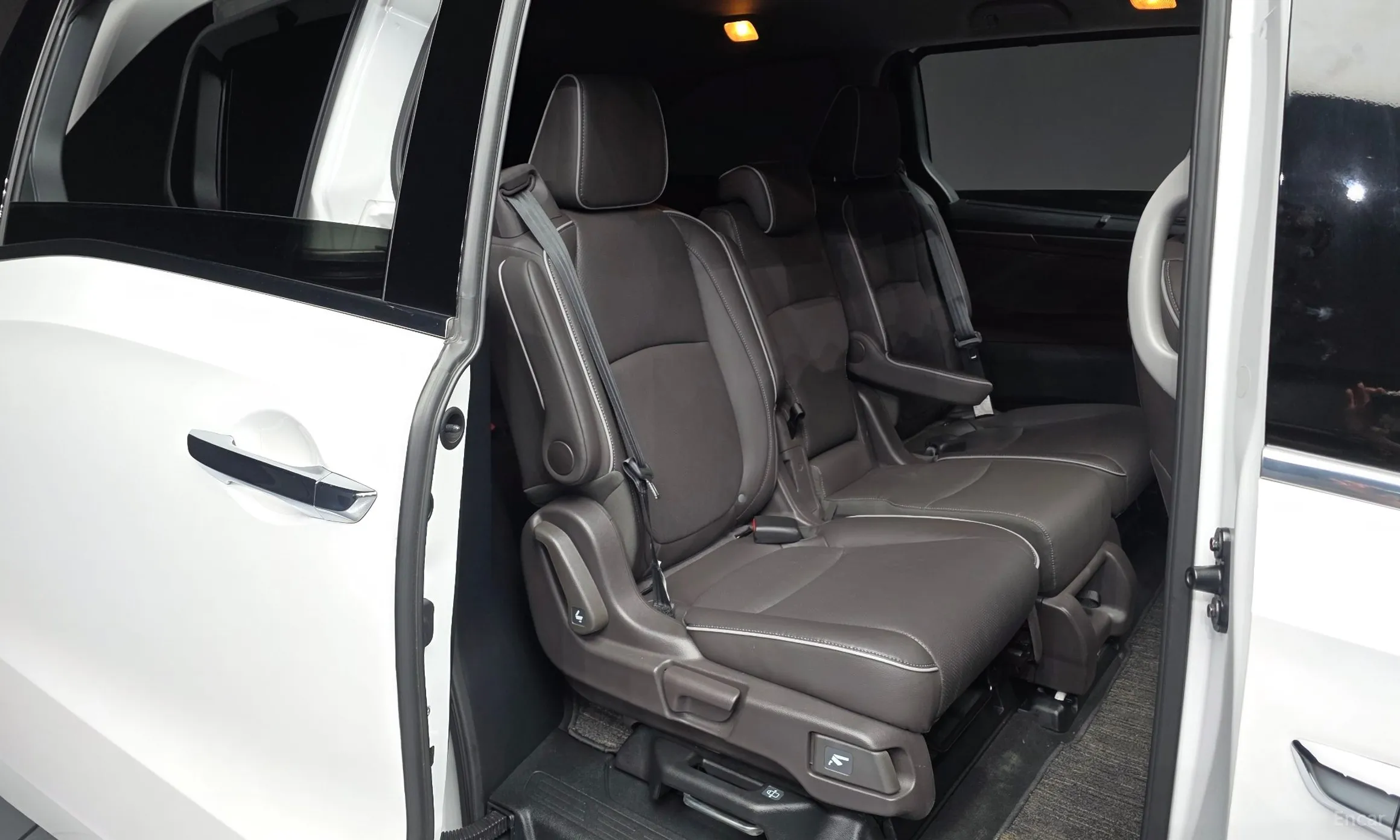 Honda Odyssey превью 12
