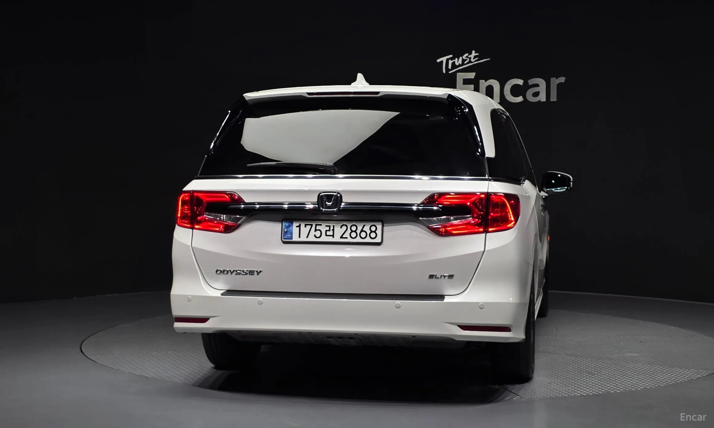 Honda Odyssey превью 4