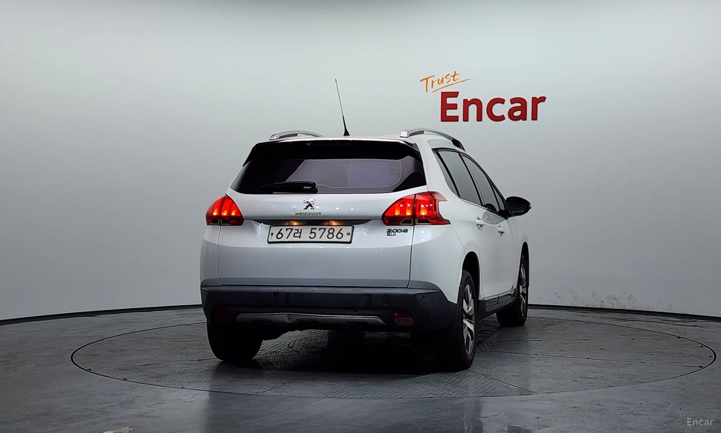 Peugeot 2008. превью 4