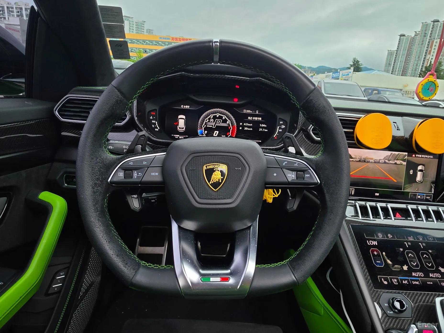 Lamborghini Urus превью 11