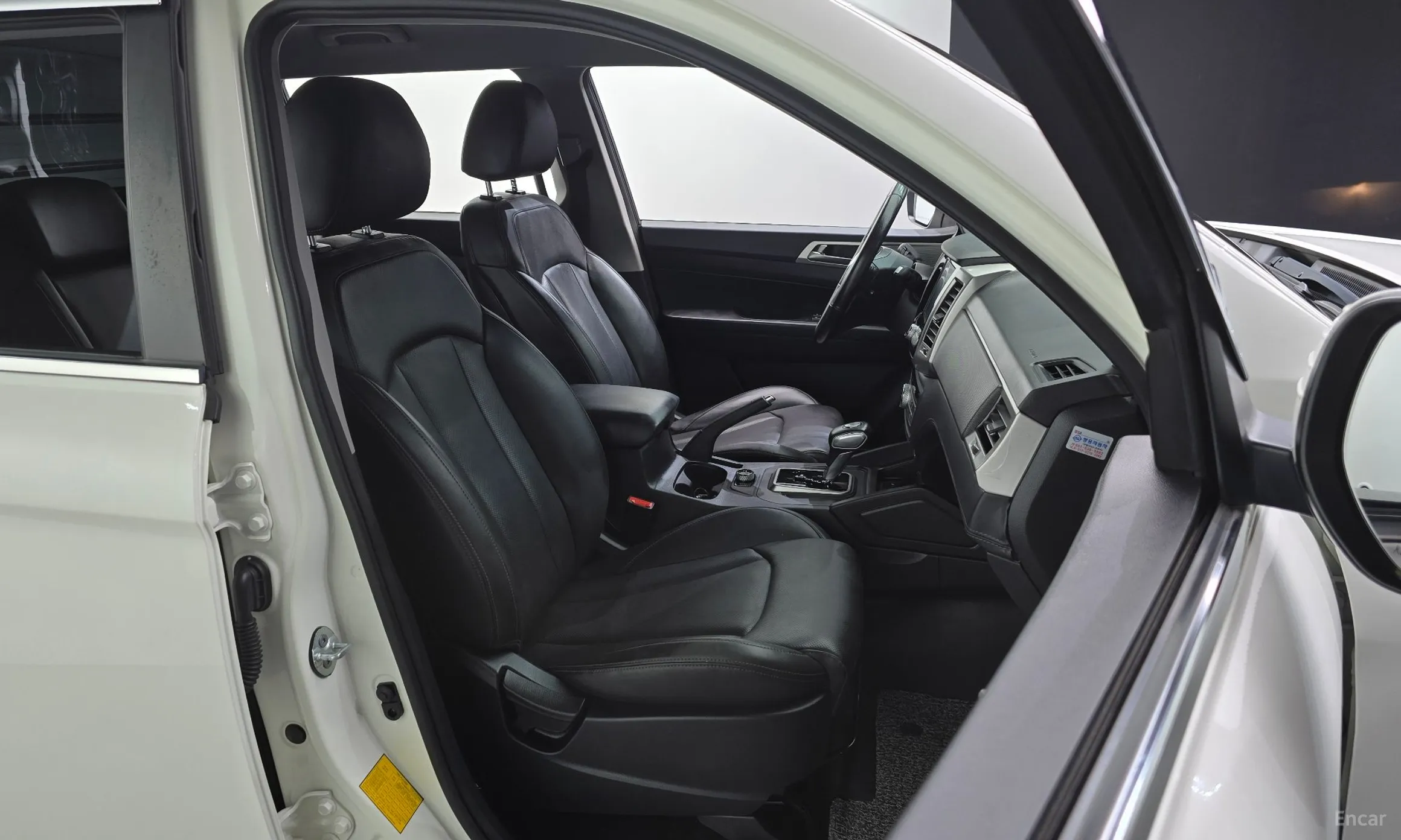 KG Mobility (SsangYong) Rexton Sports превью 11