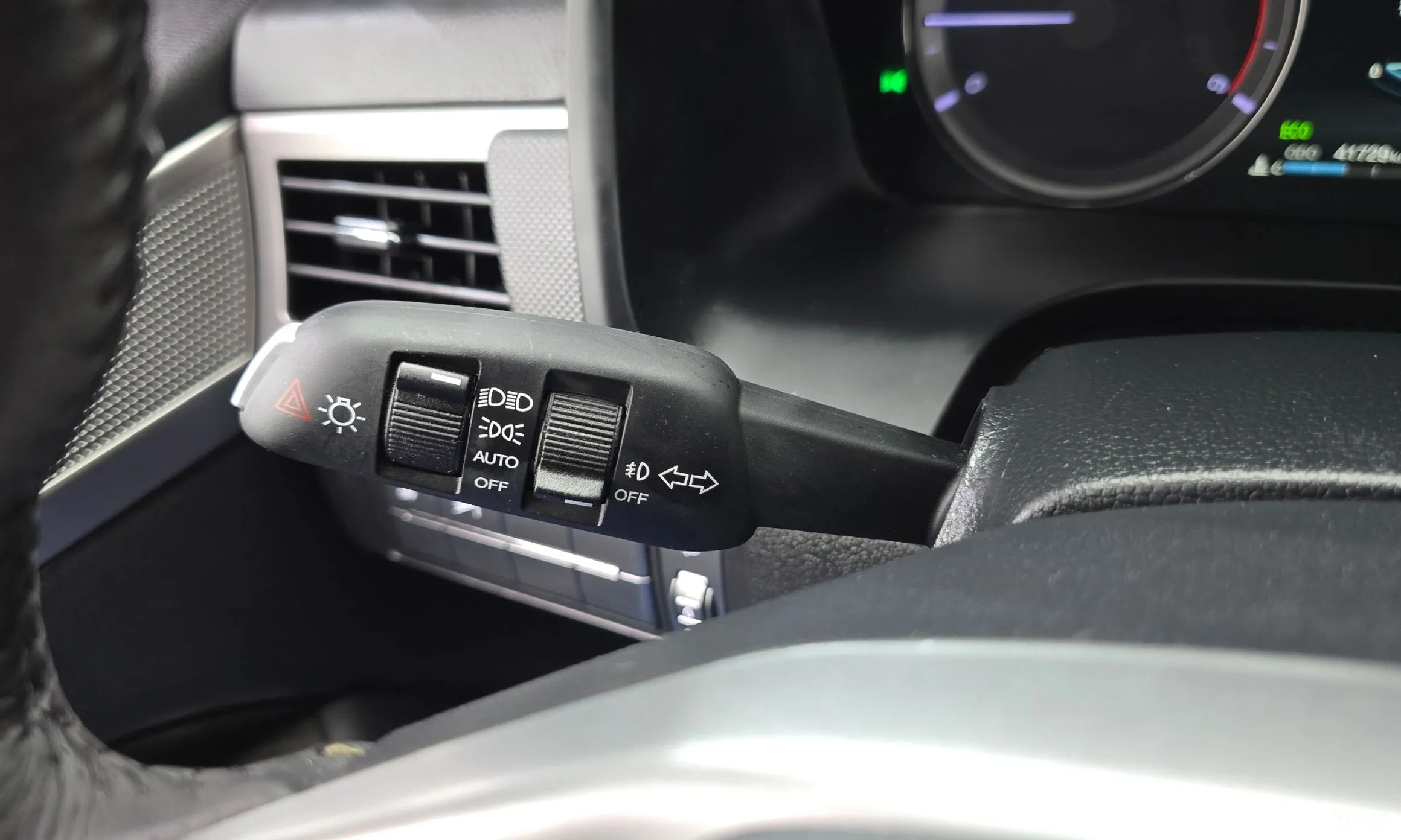 KG Mobility (SsangYong) Rexton Sports превью 16