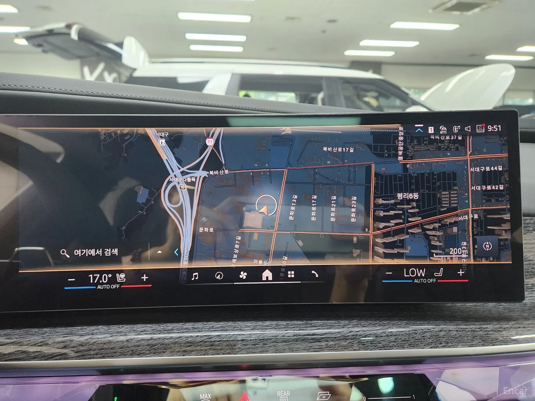 BMW 7 Series (G70) превью 10