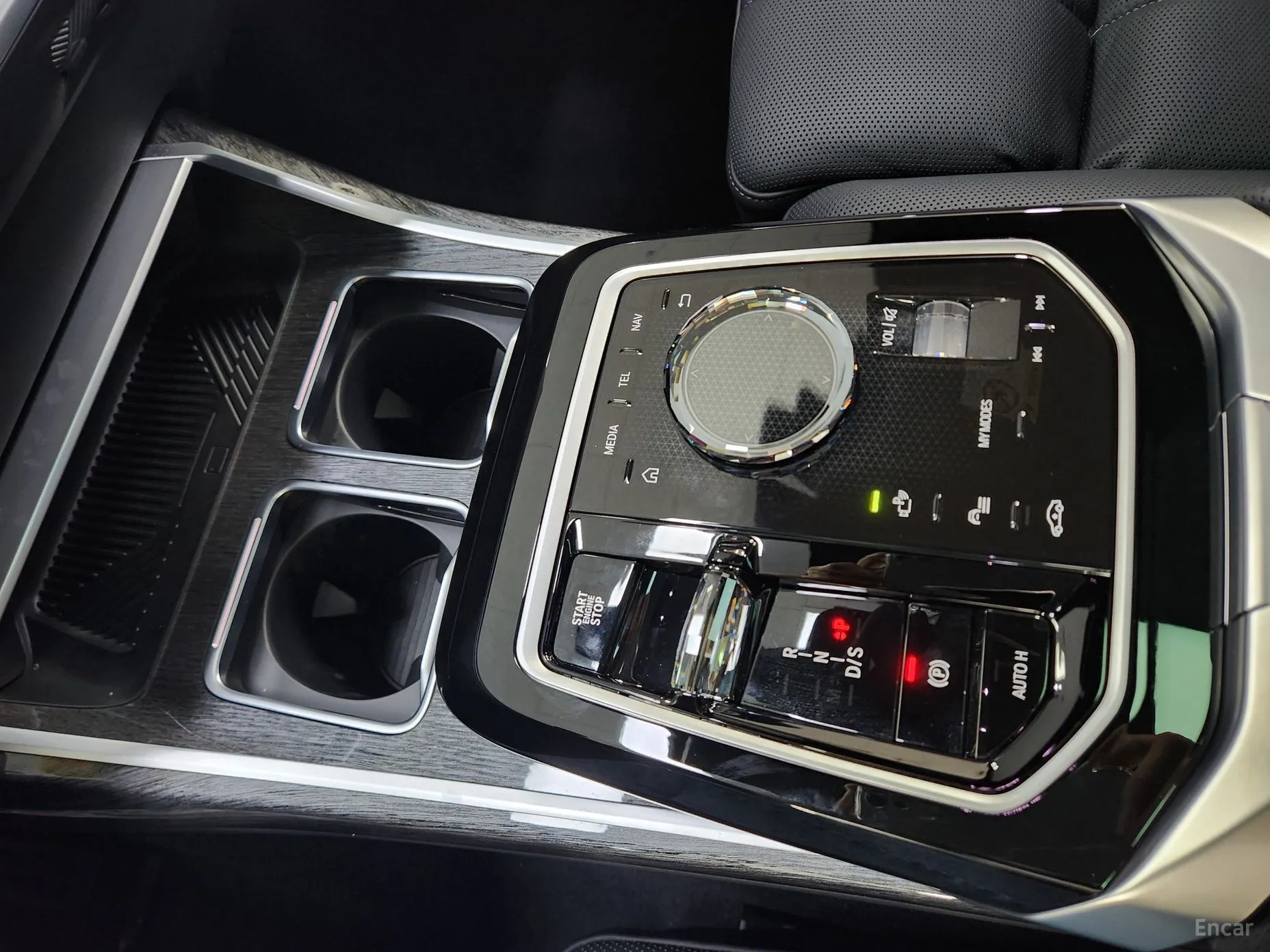 BMW 7 Series (G70) превью 13