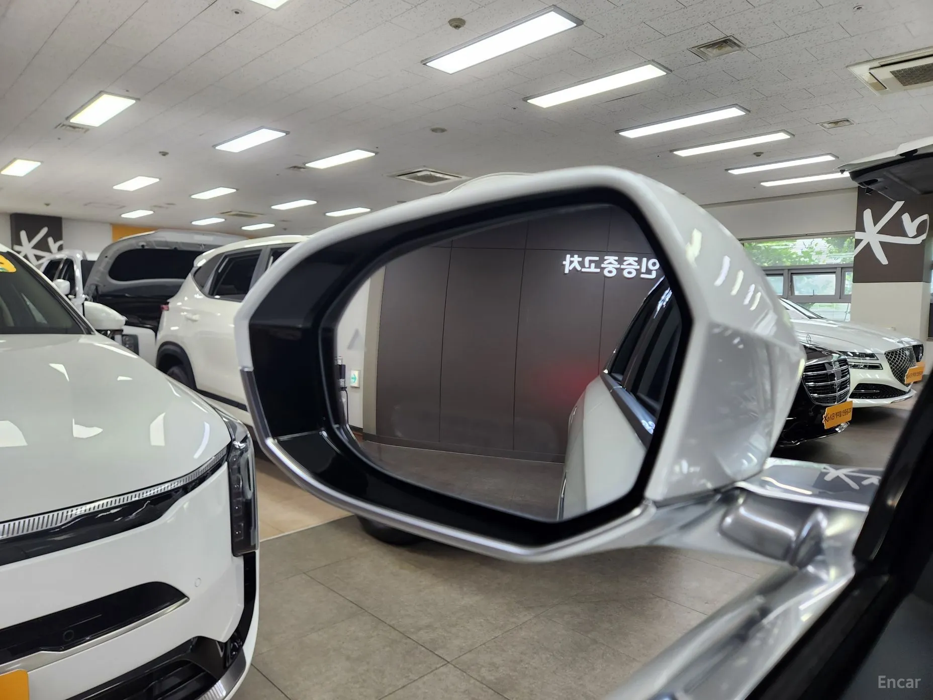 BMW 7 Series (G70) превью 3