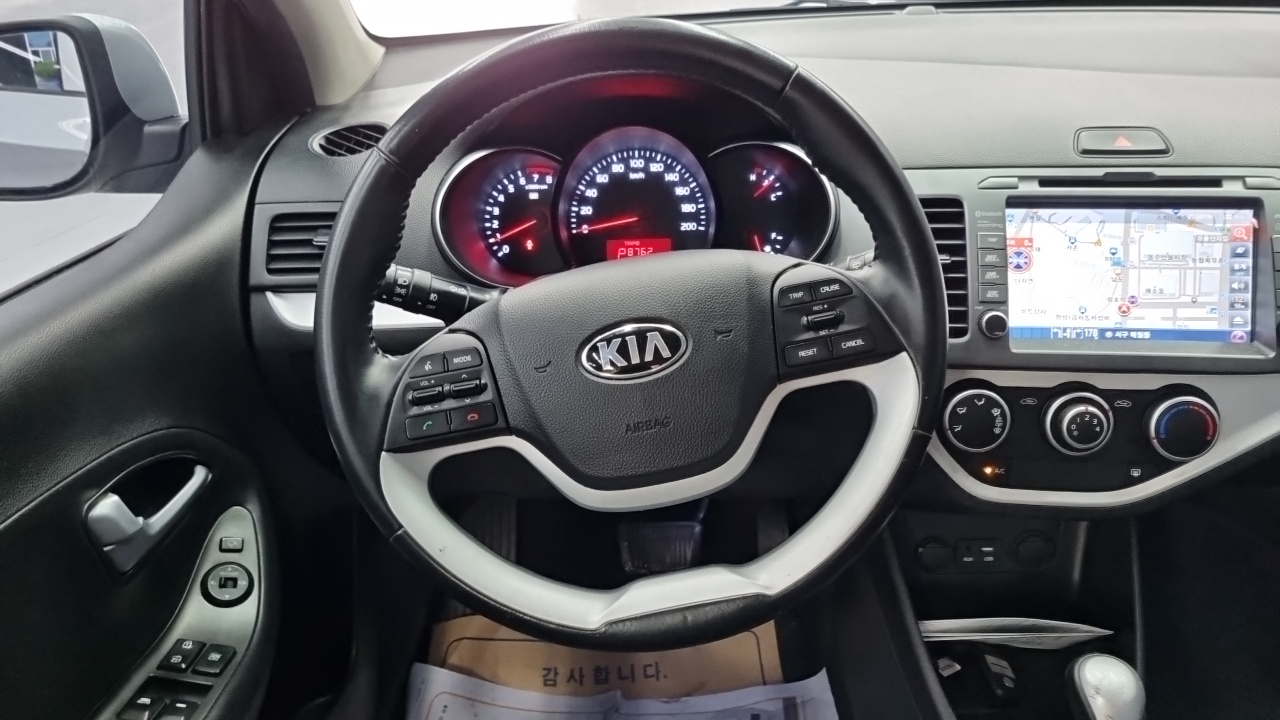 Kia Morning превью 12