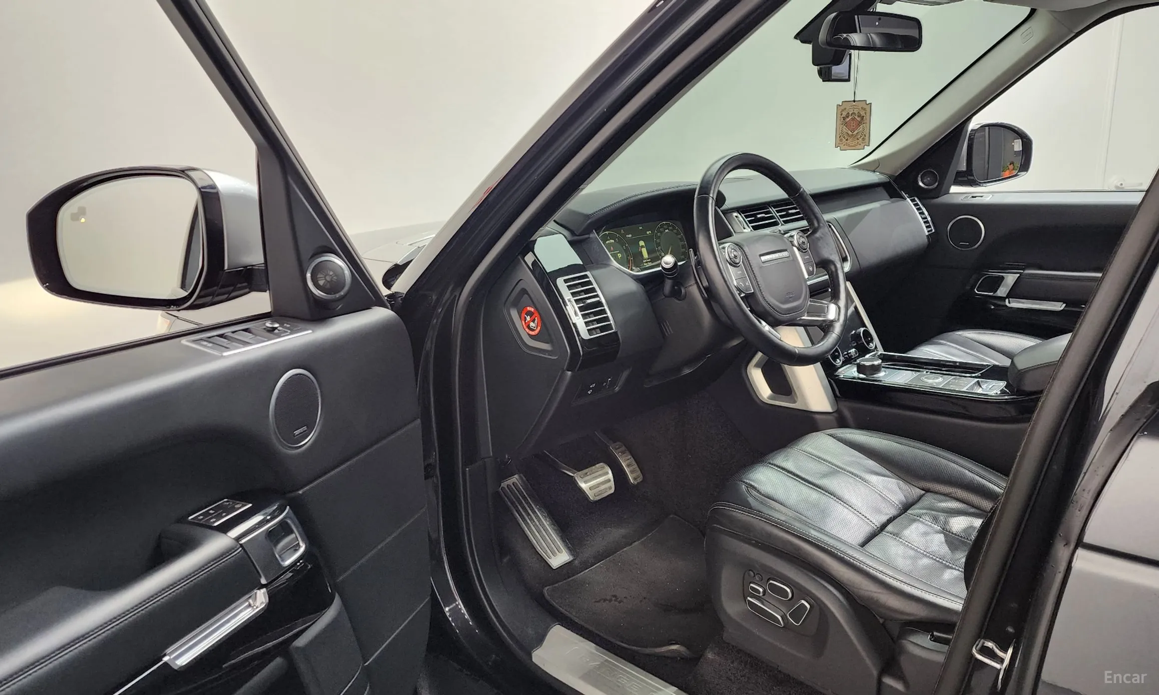 Land Rover Range Rover 4th Generation превью 10