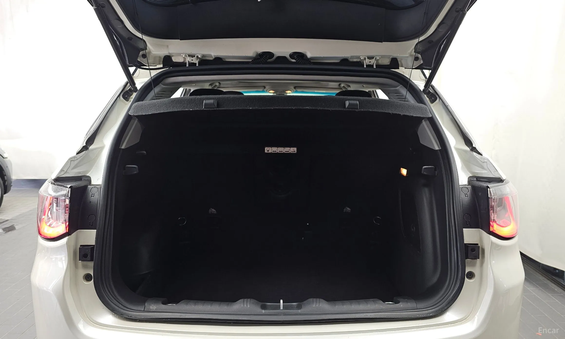 Jeep Compass 2nd Generation превью 20
