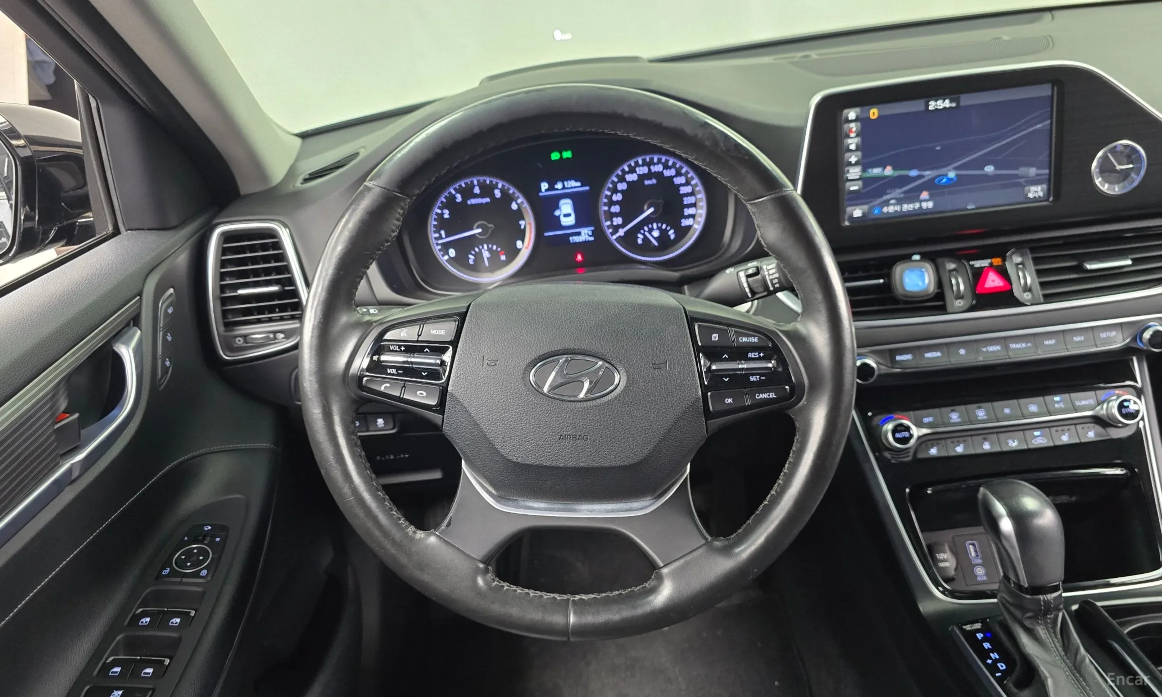 Hyundai Grandeur IG превью 13