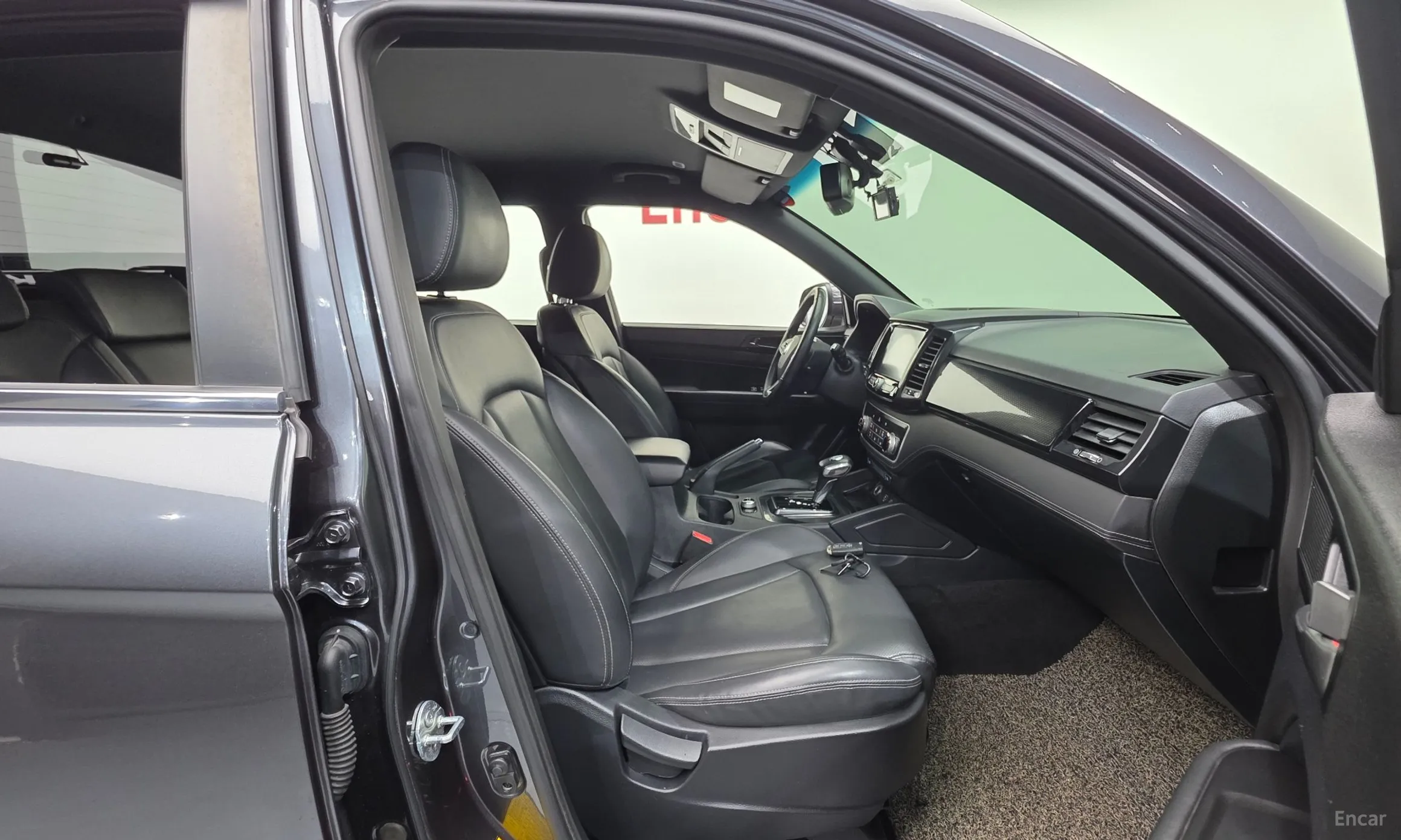 KG Mobility (SsangYong) Rexton Sports Khan превью 10