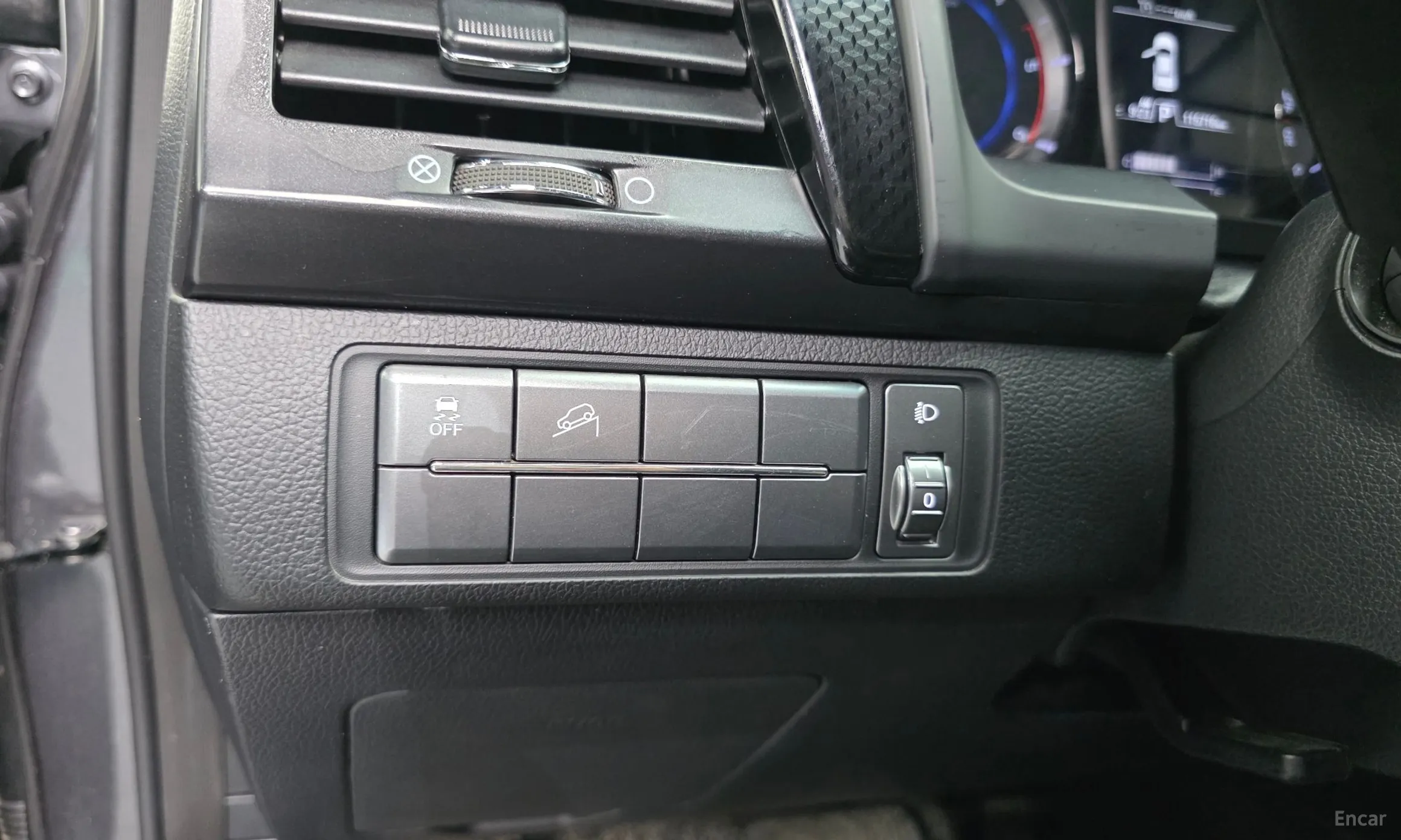 KG Mobility (SsangYong) Rexton Sports Khan превью 12
