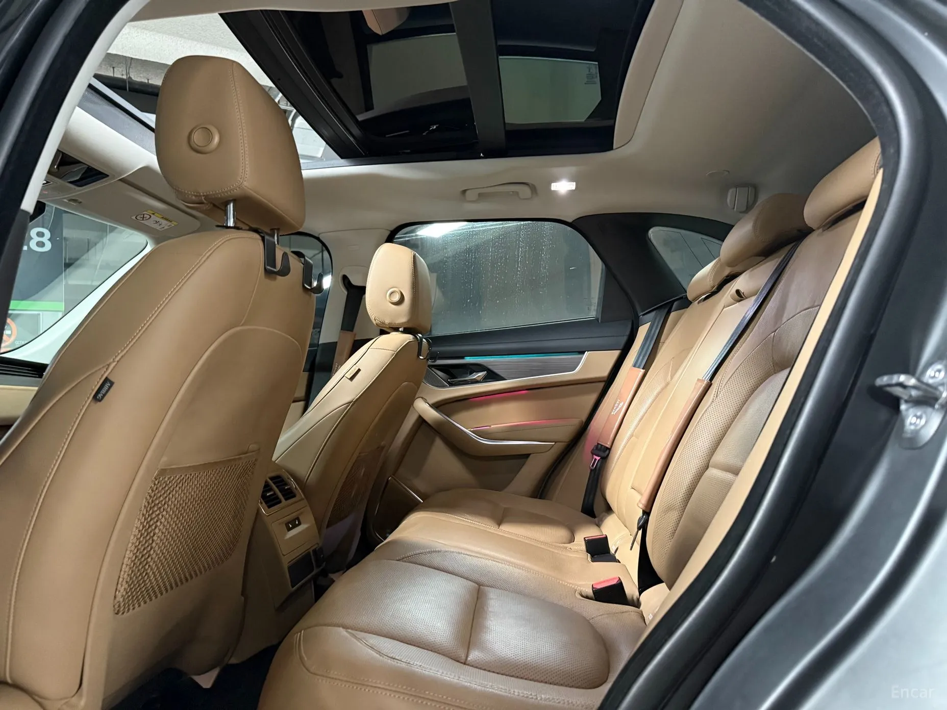 Jaguar F-PACE превью 10