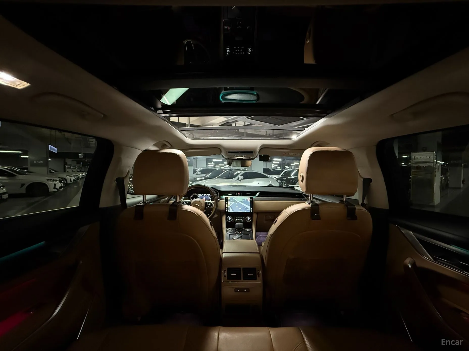 Jaguar F-PACE превью 17