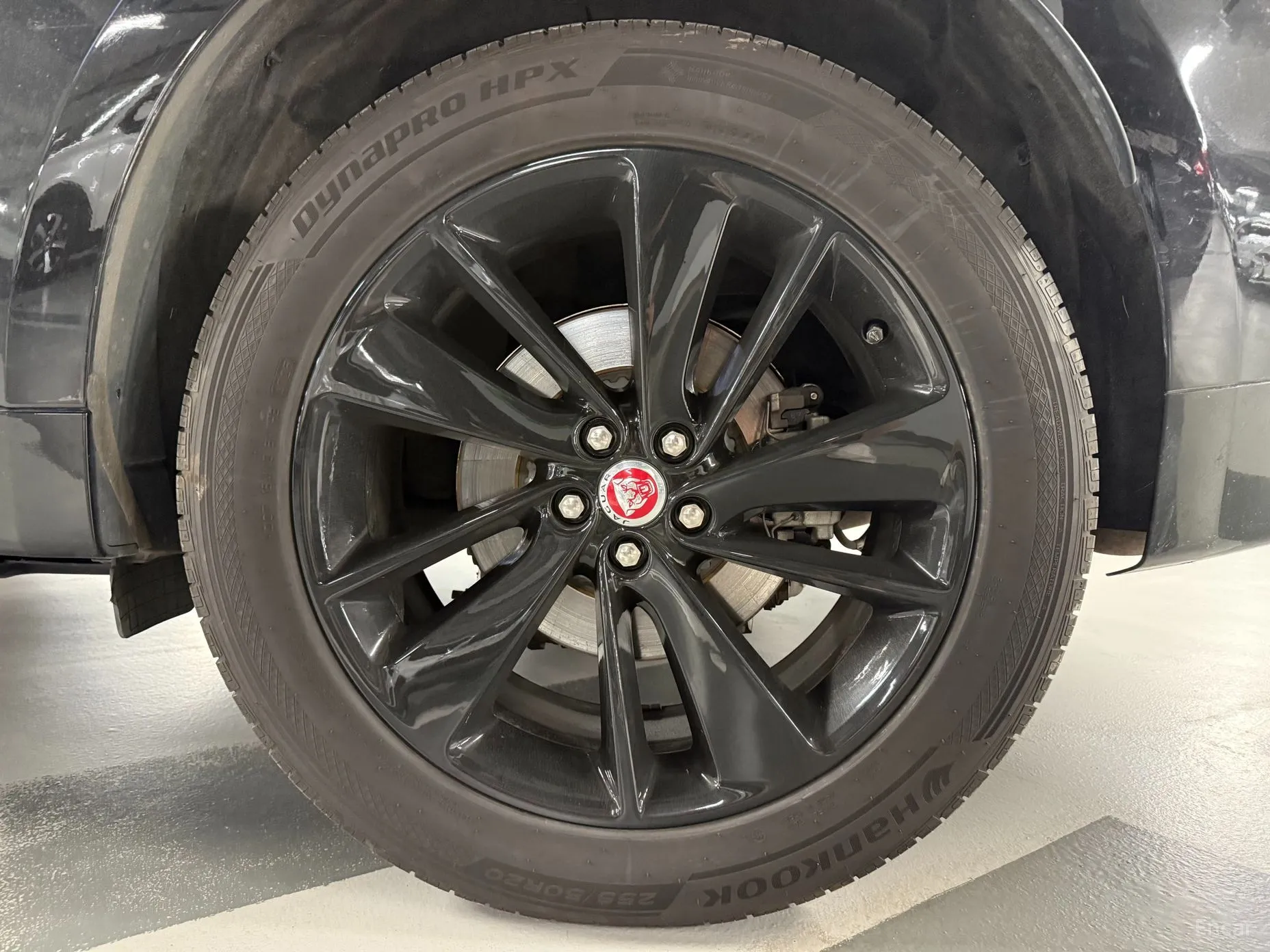 Jaguar F-PACE превью 18