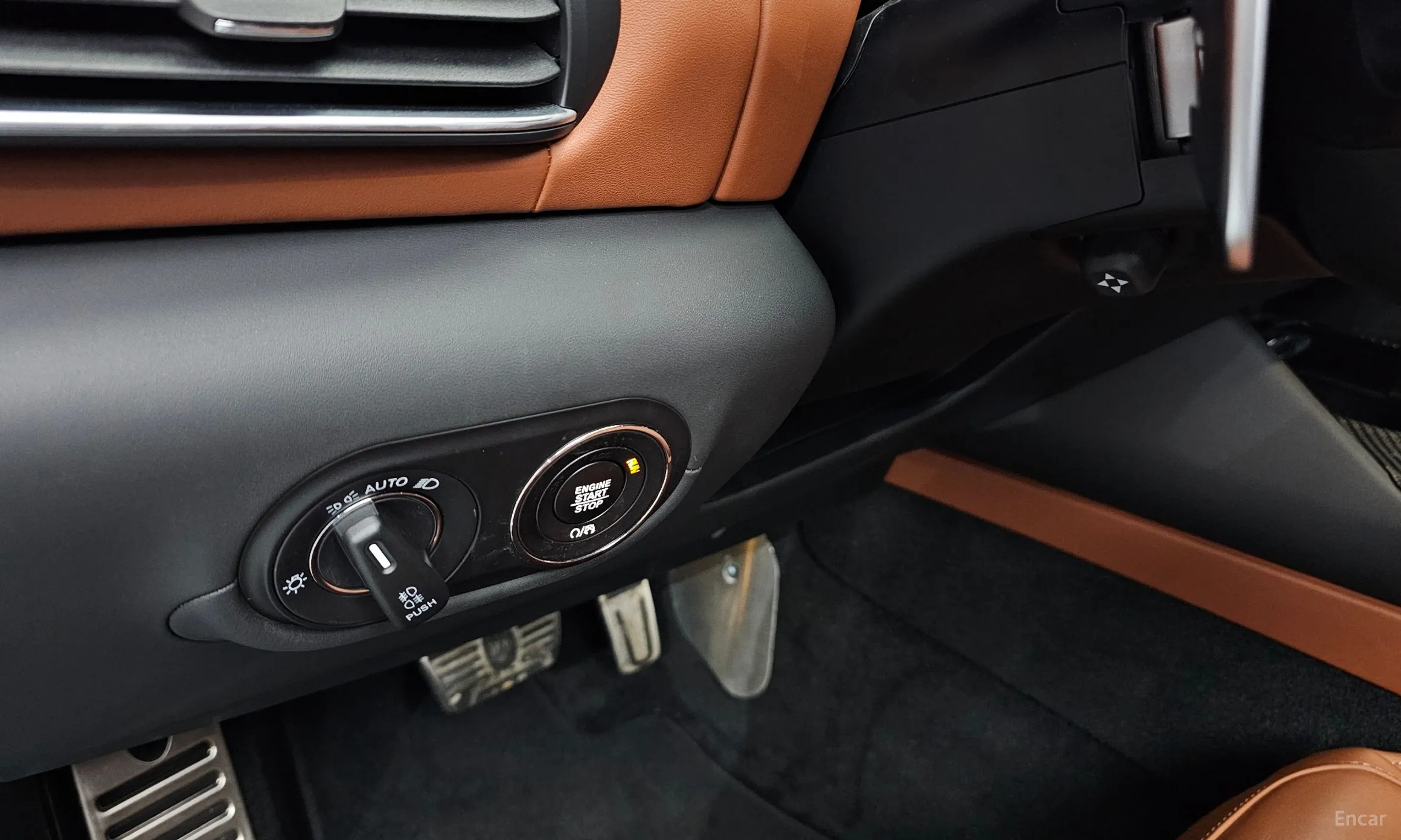 Maserati Levante превью 19