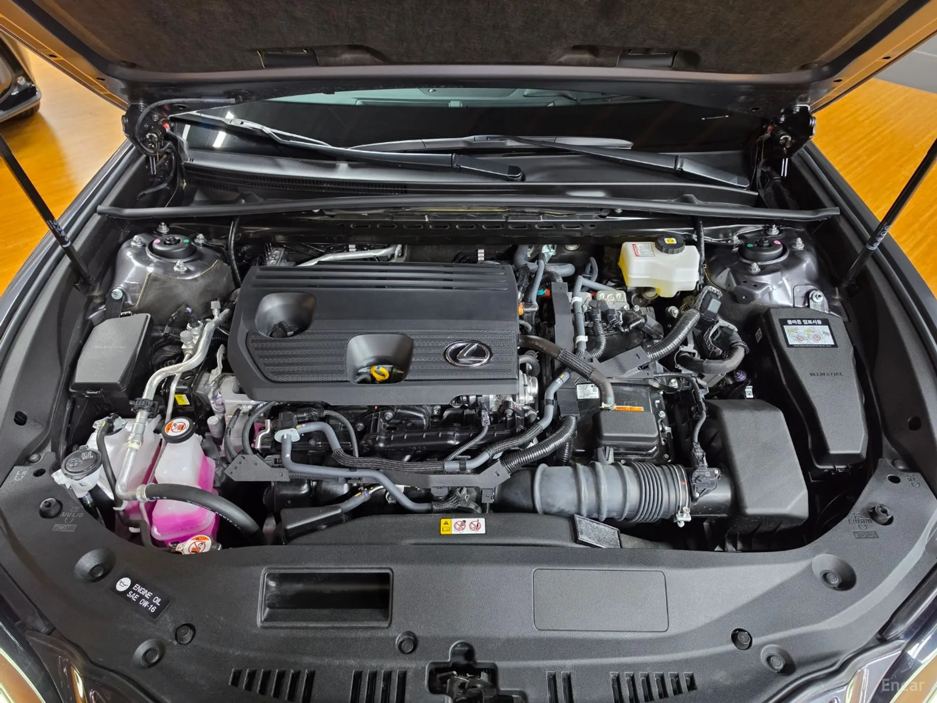 Lexus ES300h 7th Generation превью 6