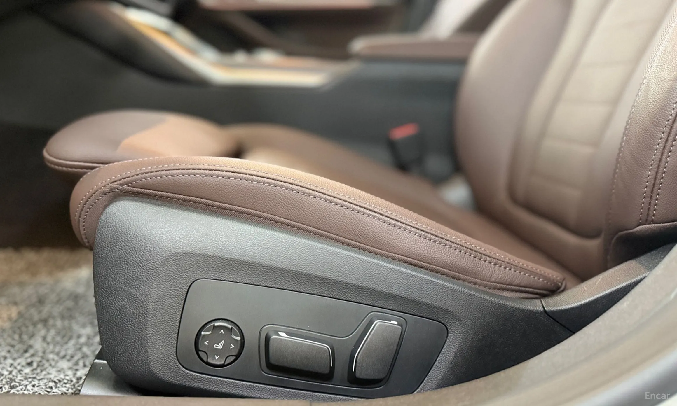 BMW Series 4 (G22) превью 10
