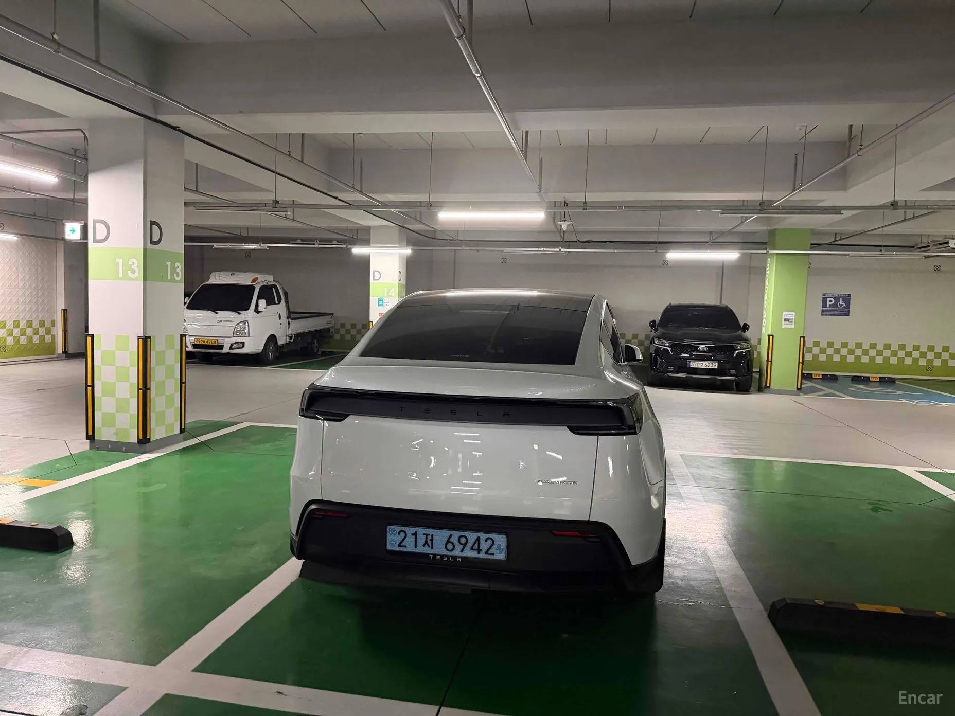 Tesla Model Y превью 4
