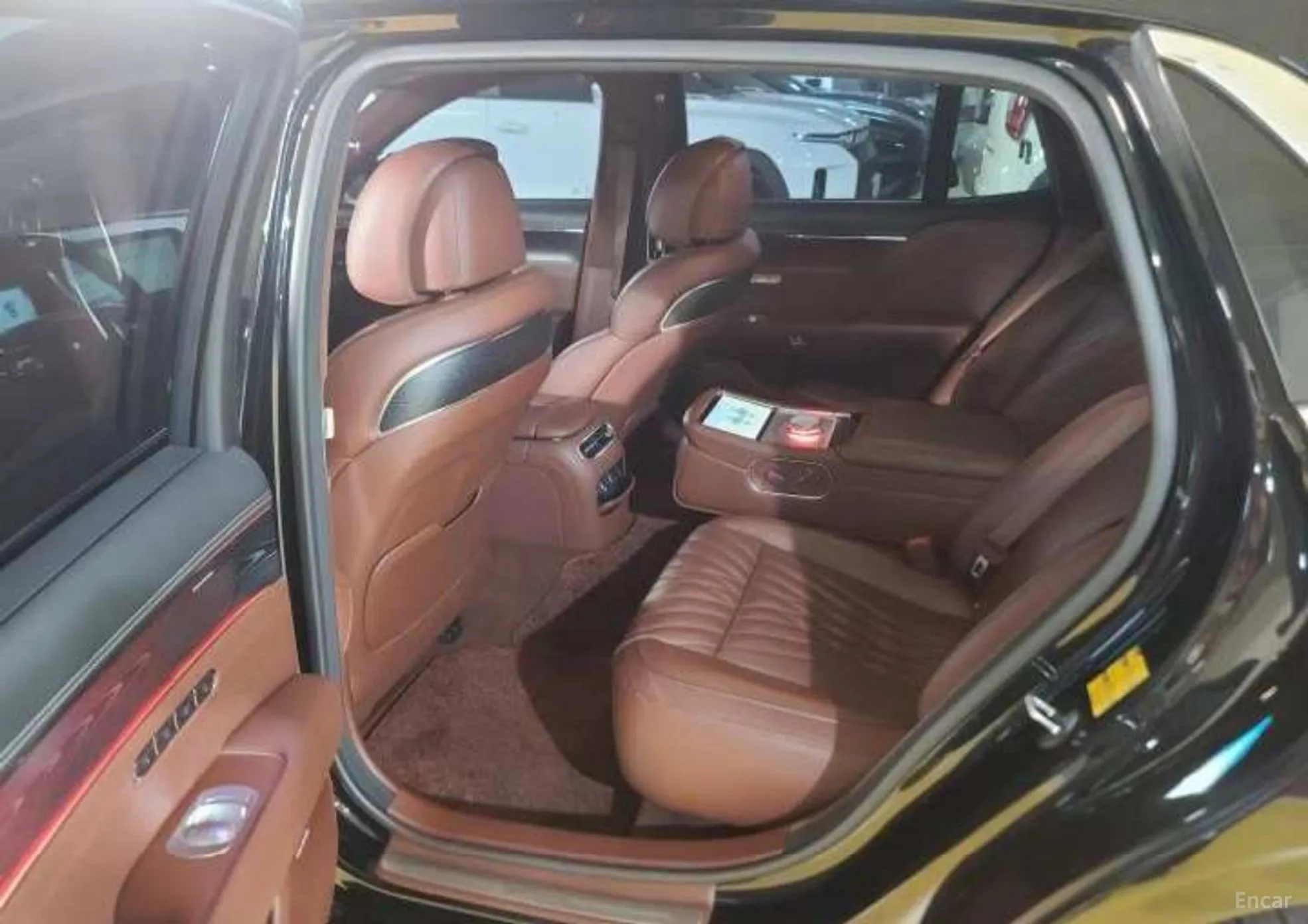 Genesis G90 (RS4) превью 10