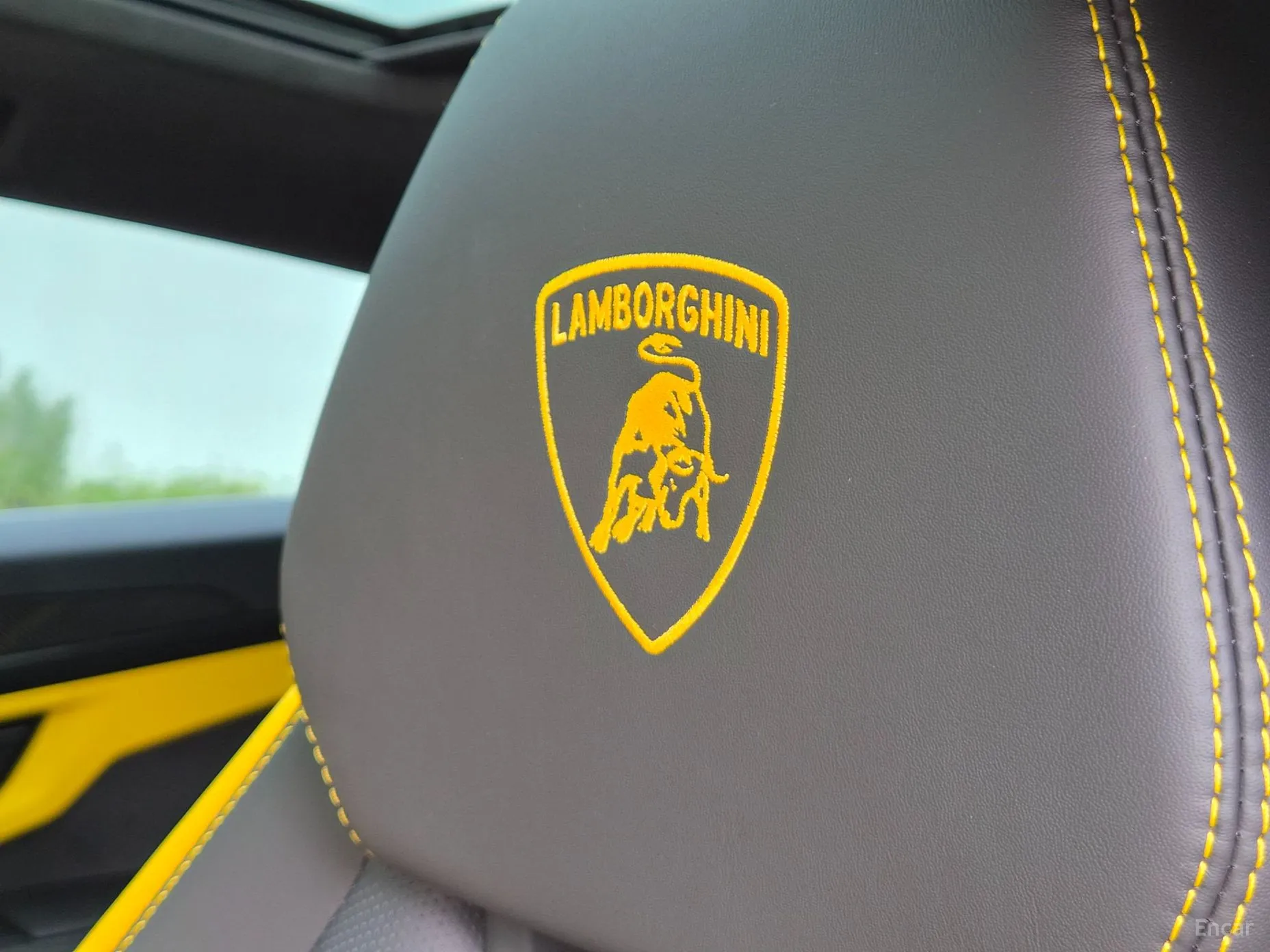 Lamborghini Urus превью 13