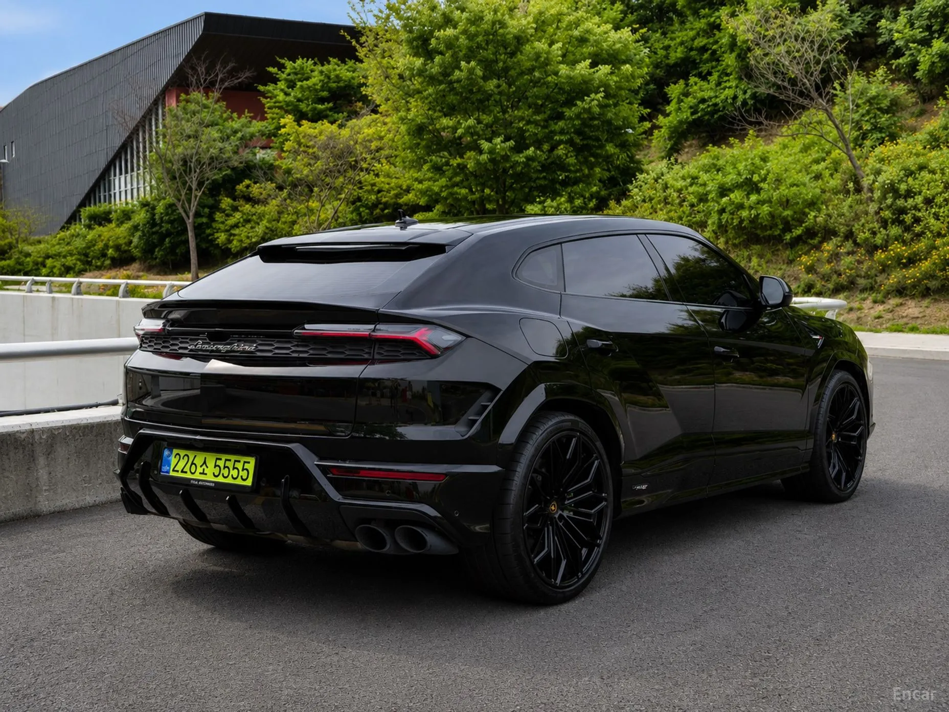 Lamborghini Urus превью 2