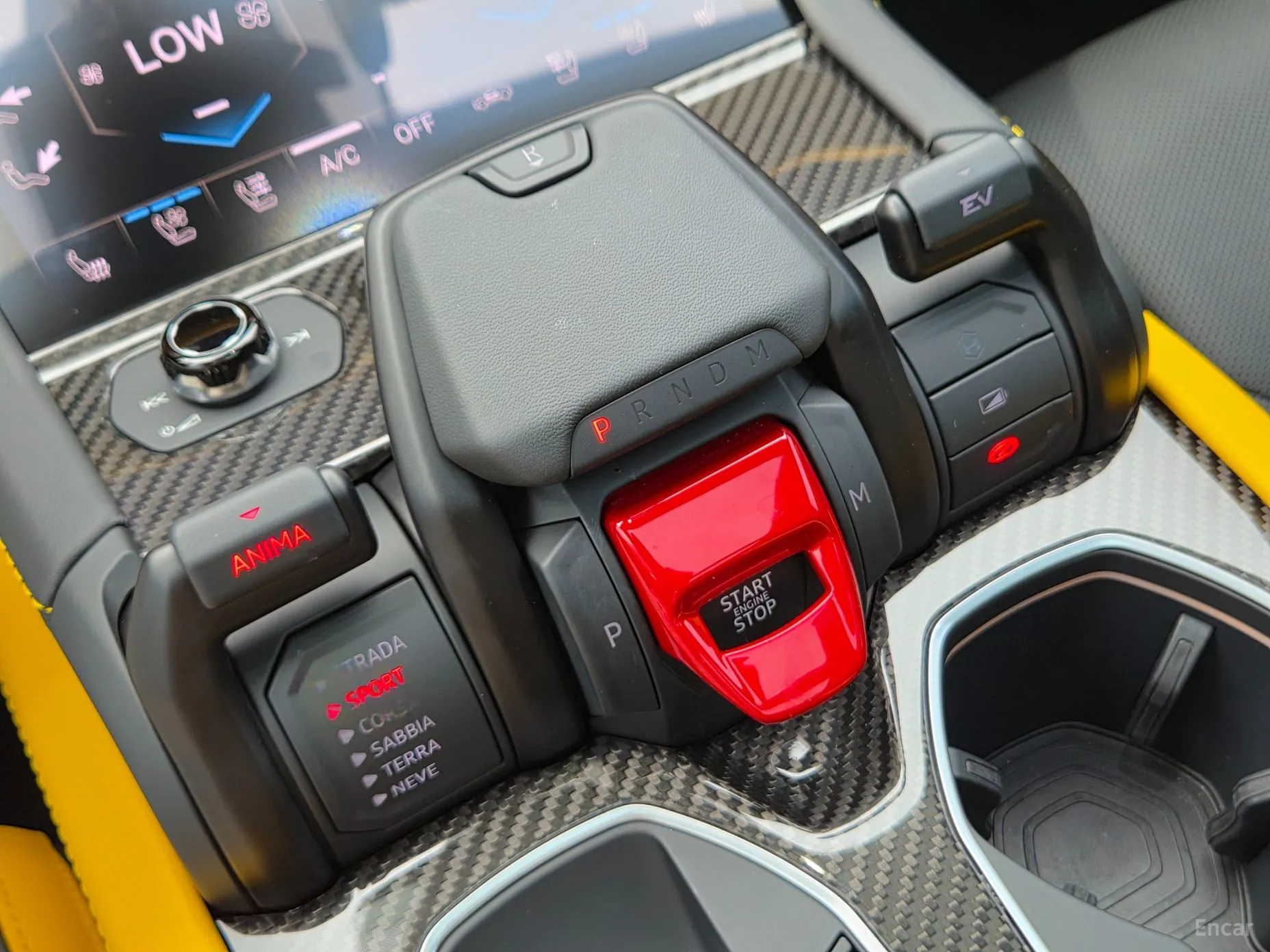 Lamborghini Urus превью 9