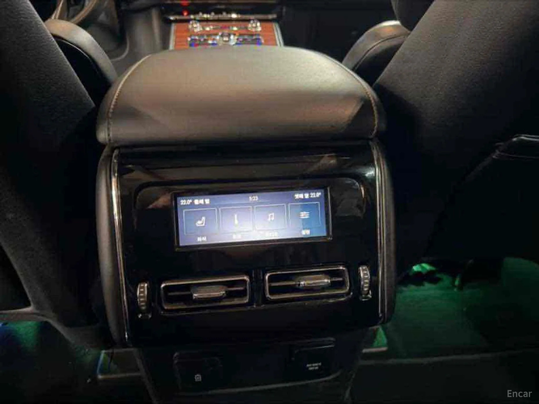 Lincoln Aviator 2nd Generation превью 16