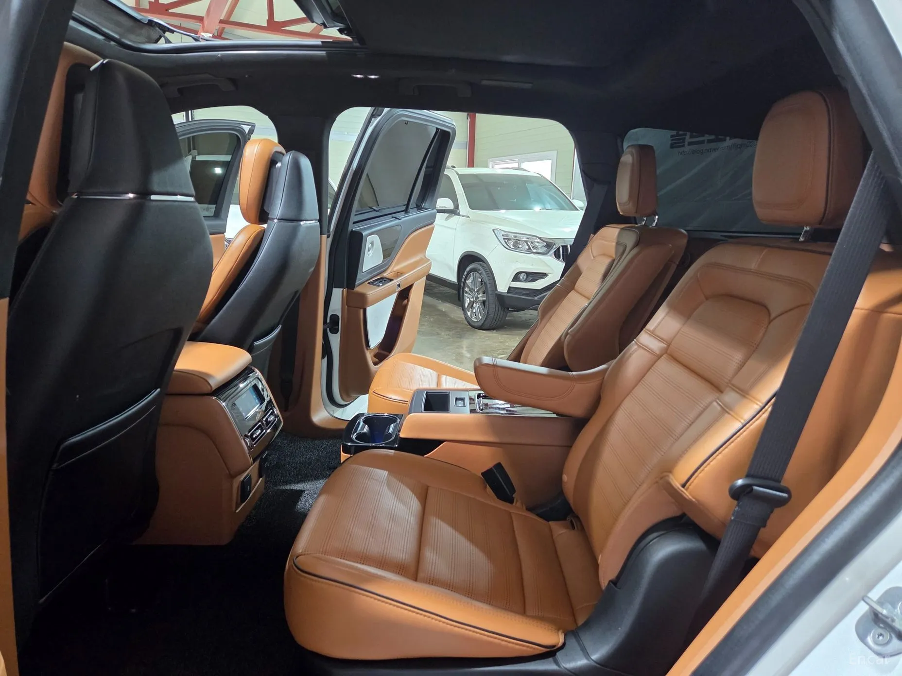 Lincoln Aviator 2nd Generation превью 8