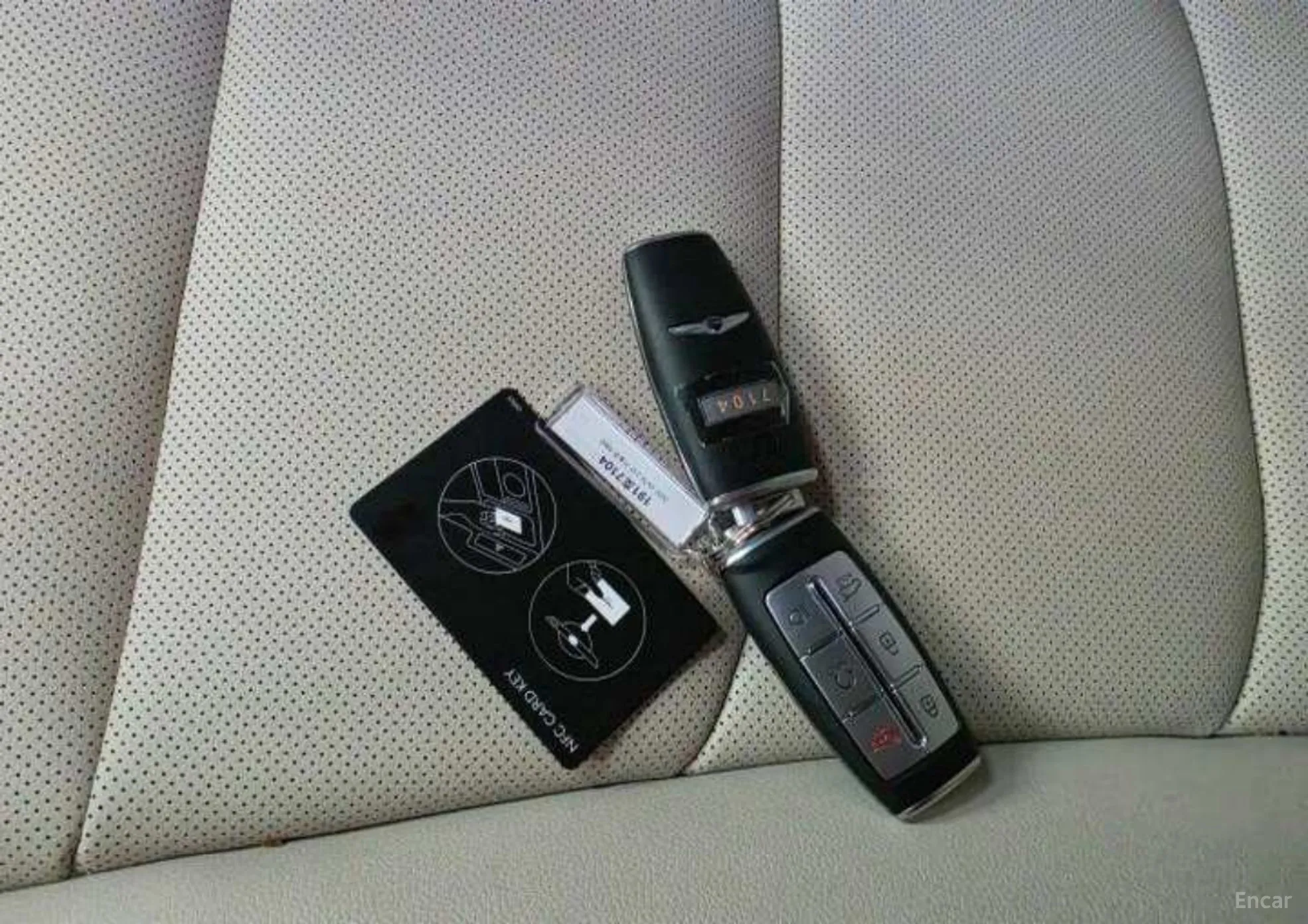 Genesis GV70 превью 12