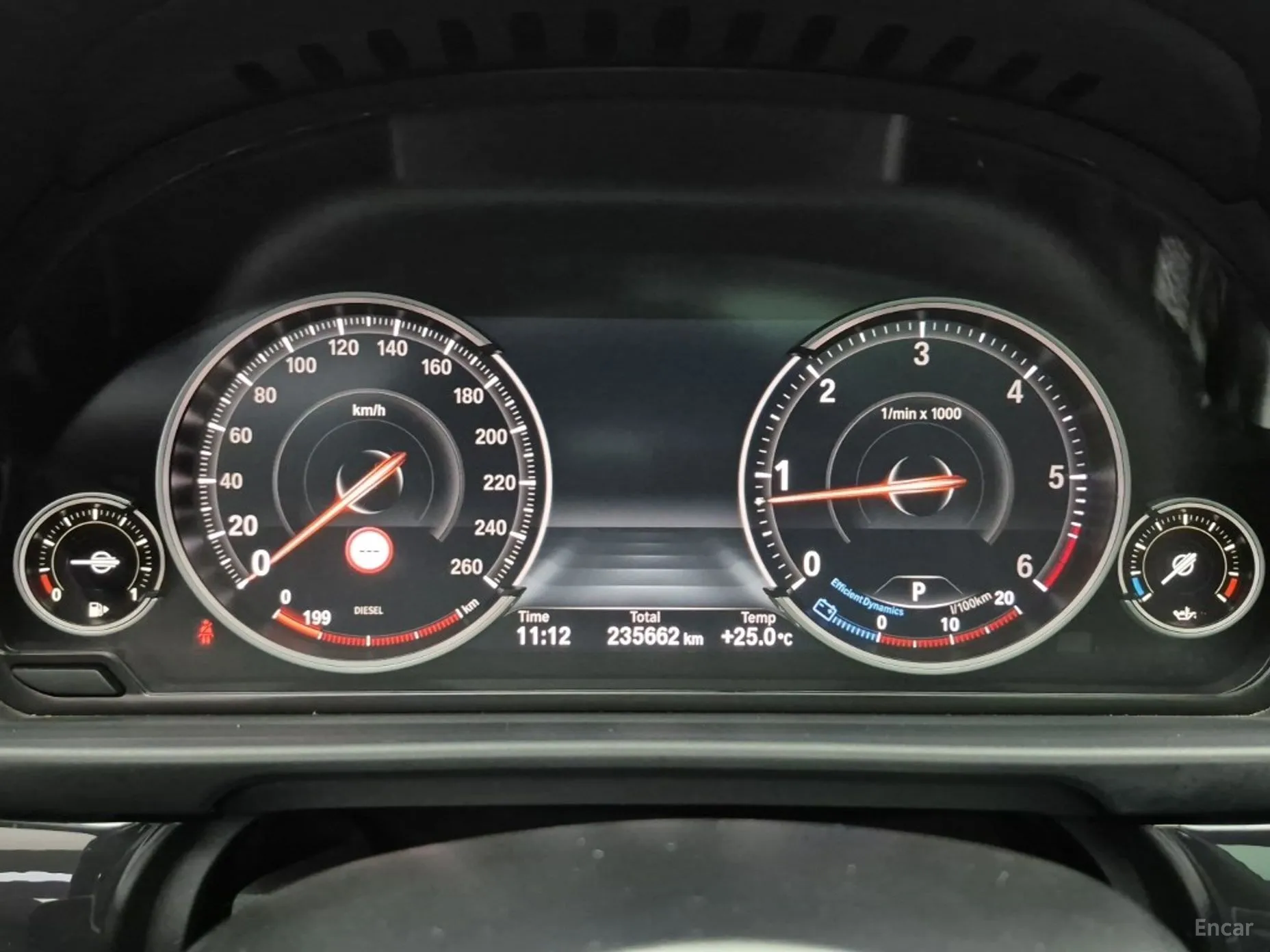 BMW 5 Series (F10) превью 7