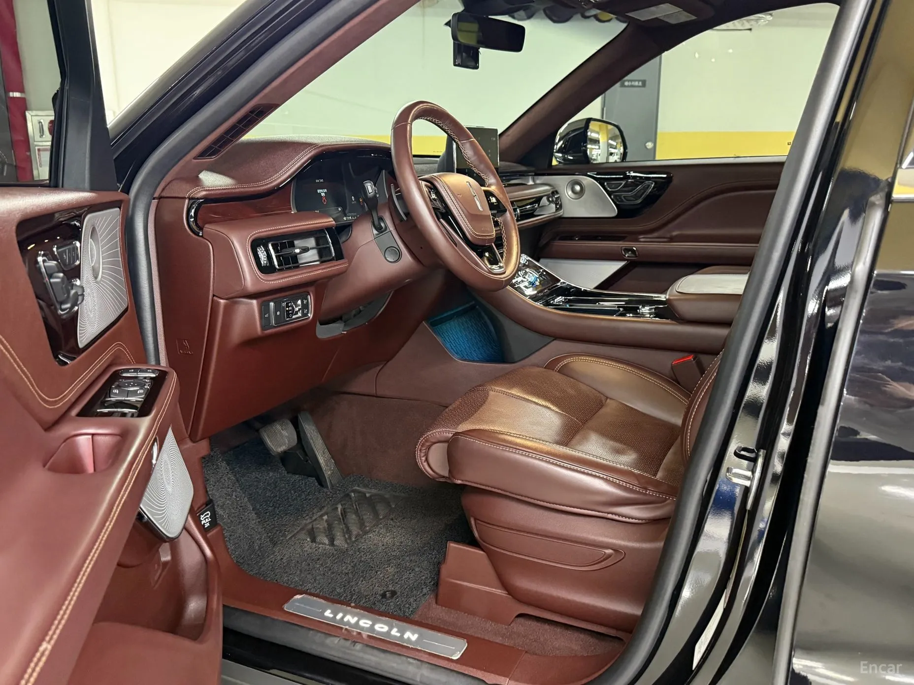 Lincoln Aviator 2nd Generation превью 9