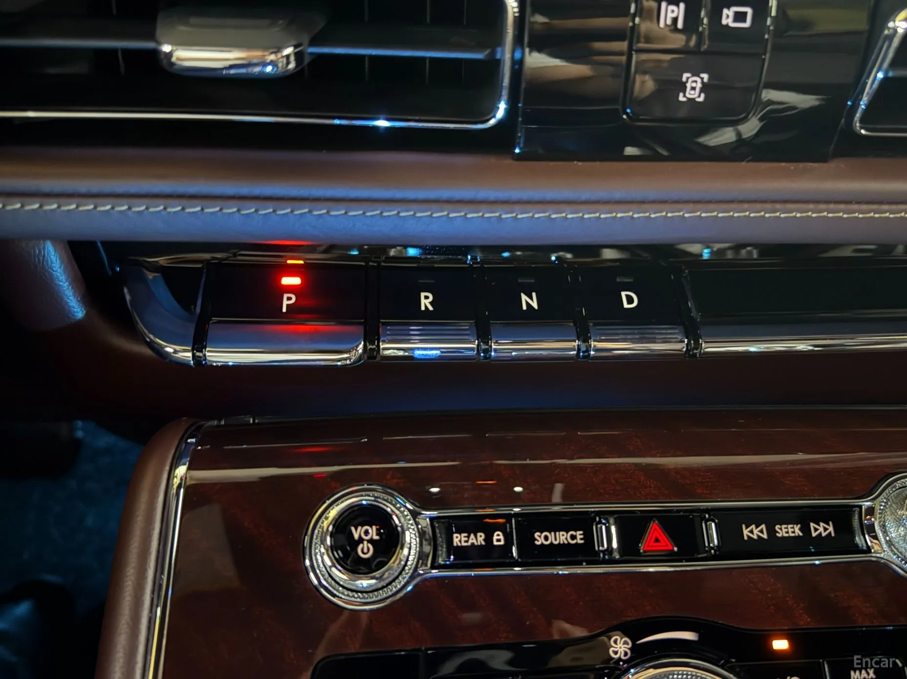 Lincoln Aviator 2nd Generation превью 8
