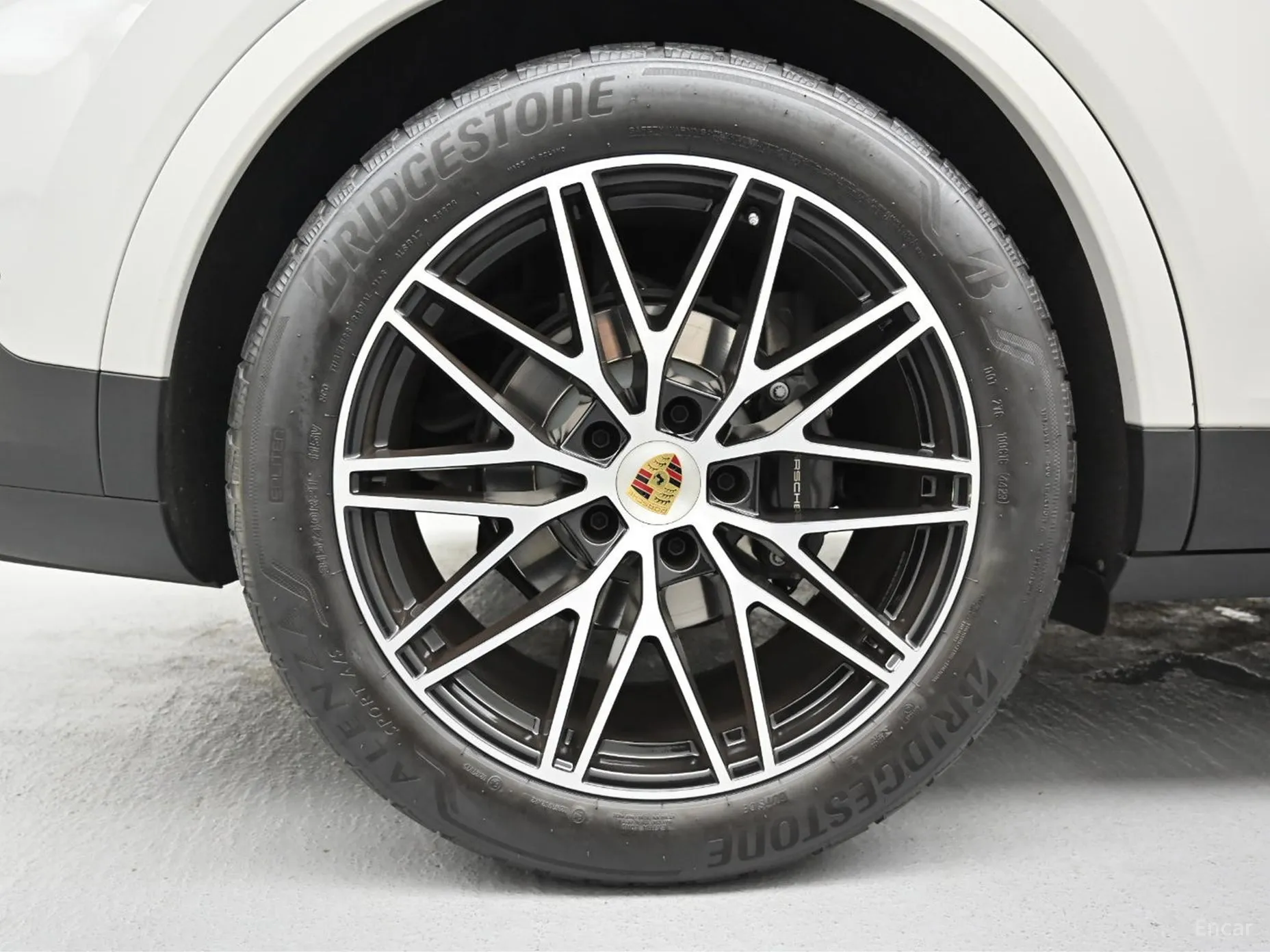 Porsche Cayenne (PO536) превью 5