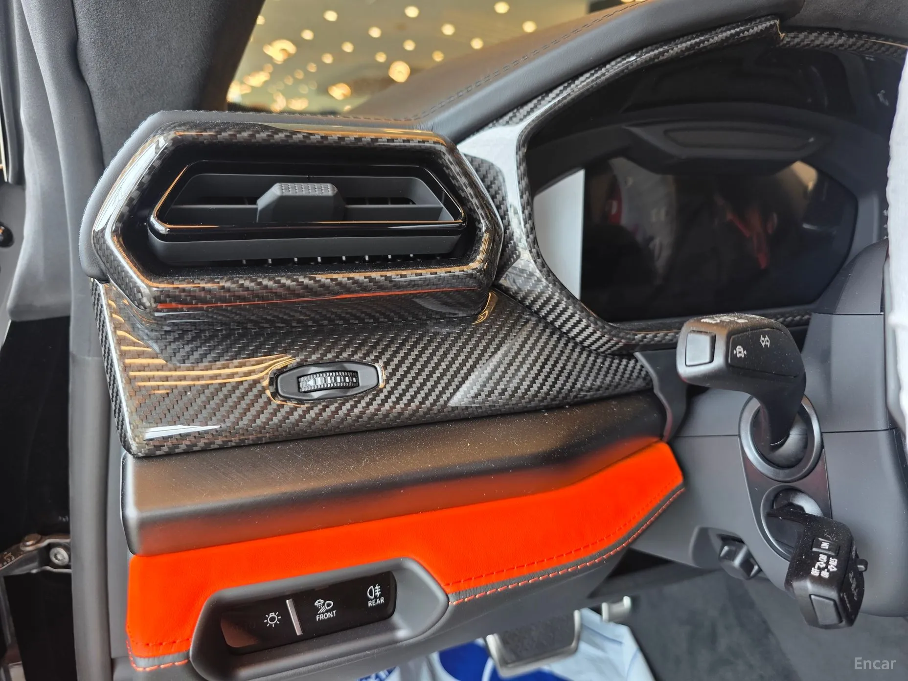 Lamborghini Urus превью 20