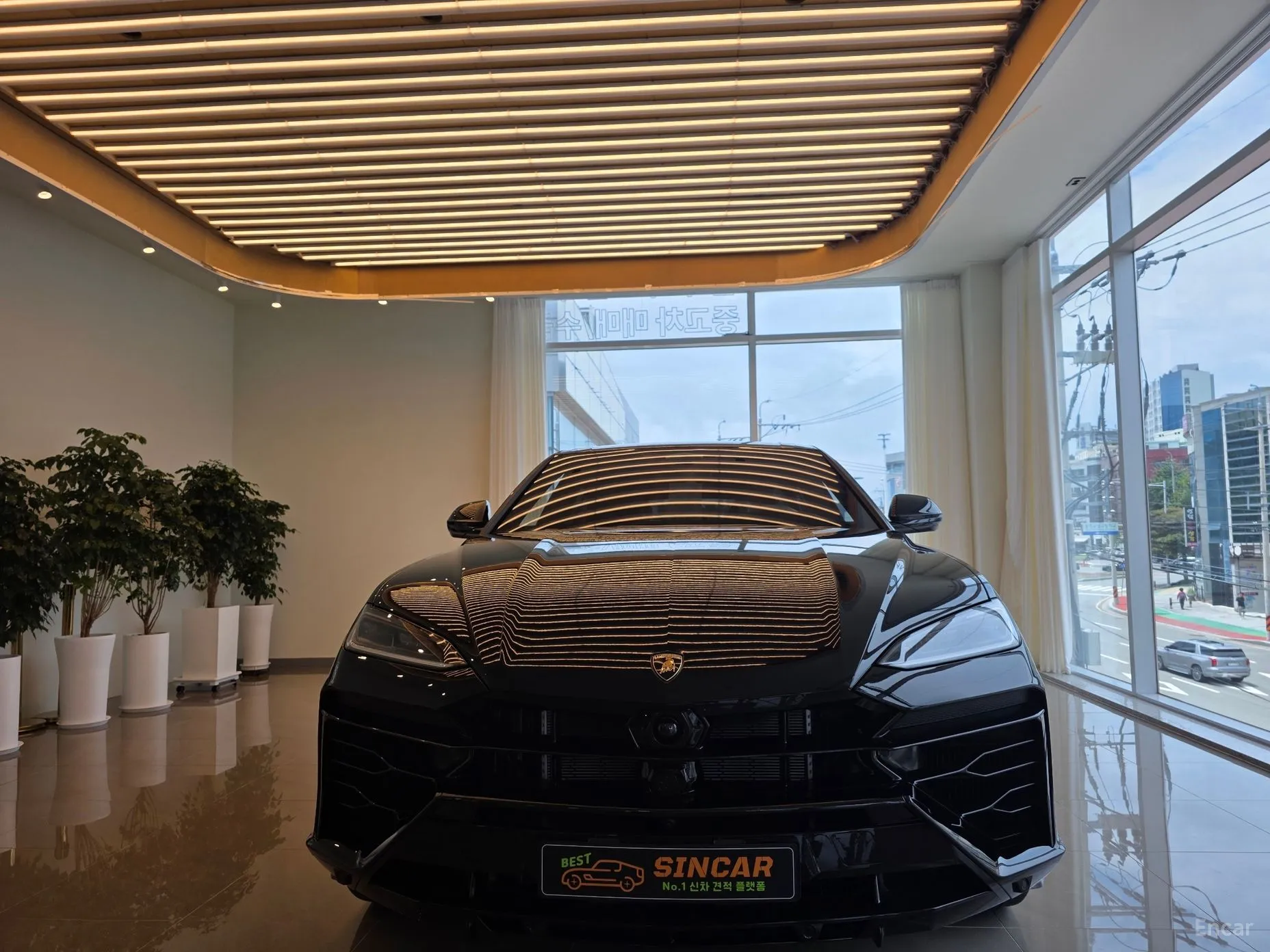 Lamborghini Urus превью 3