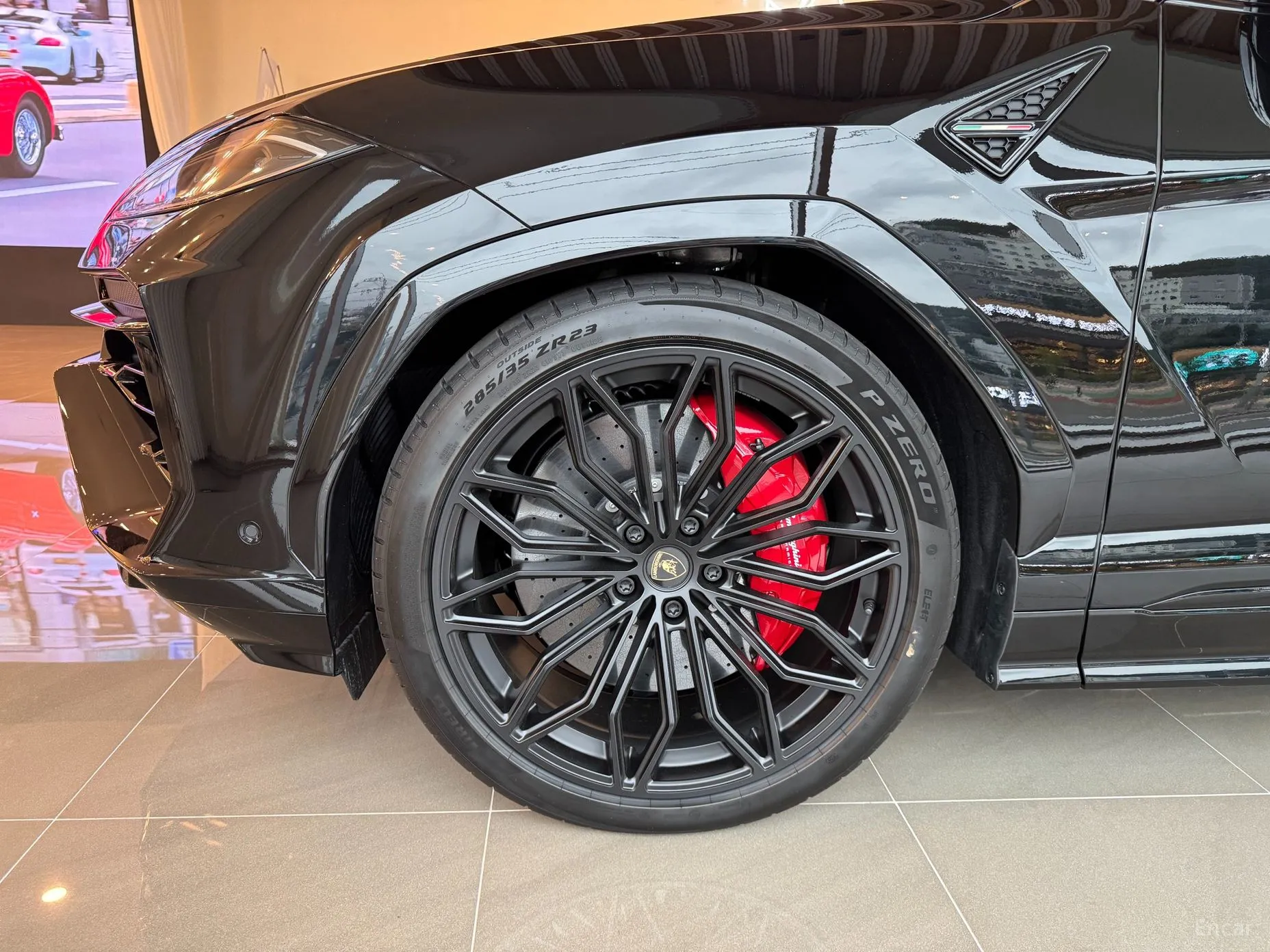 Lamborghini Urus превью 5