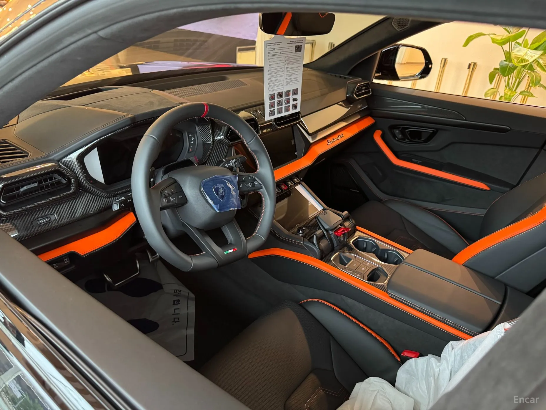 Lamborghini Urus превью 7