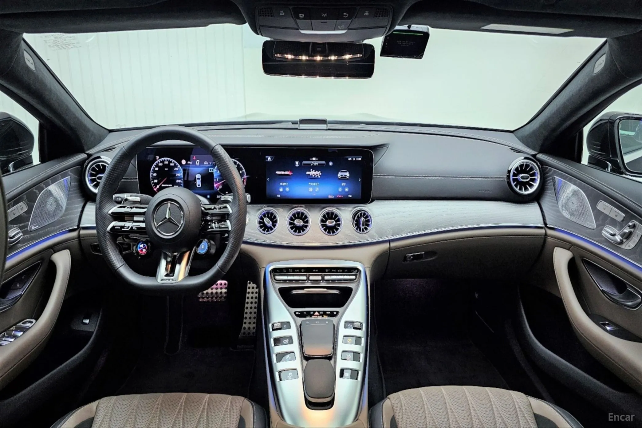 Mercedes Benz AMG GT превью 7