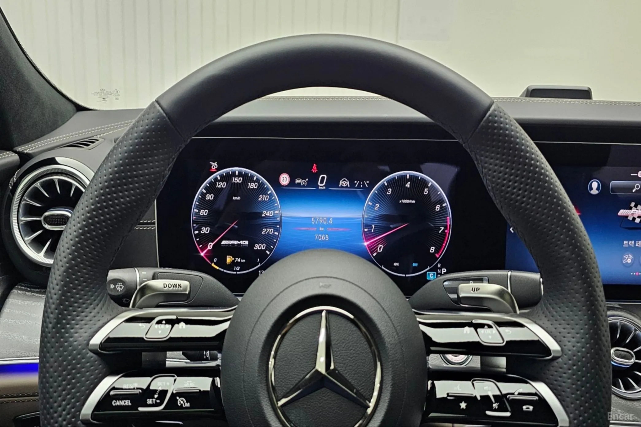 Mercedes Benz AMG GT превью 8