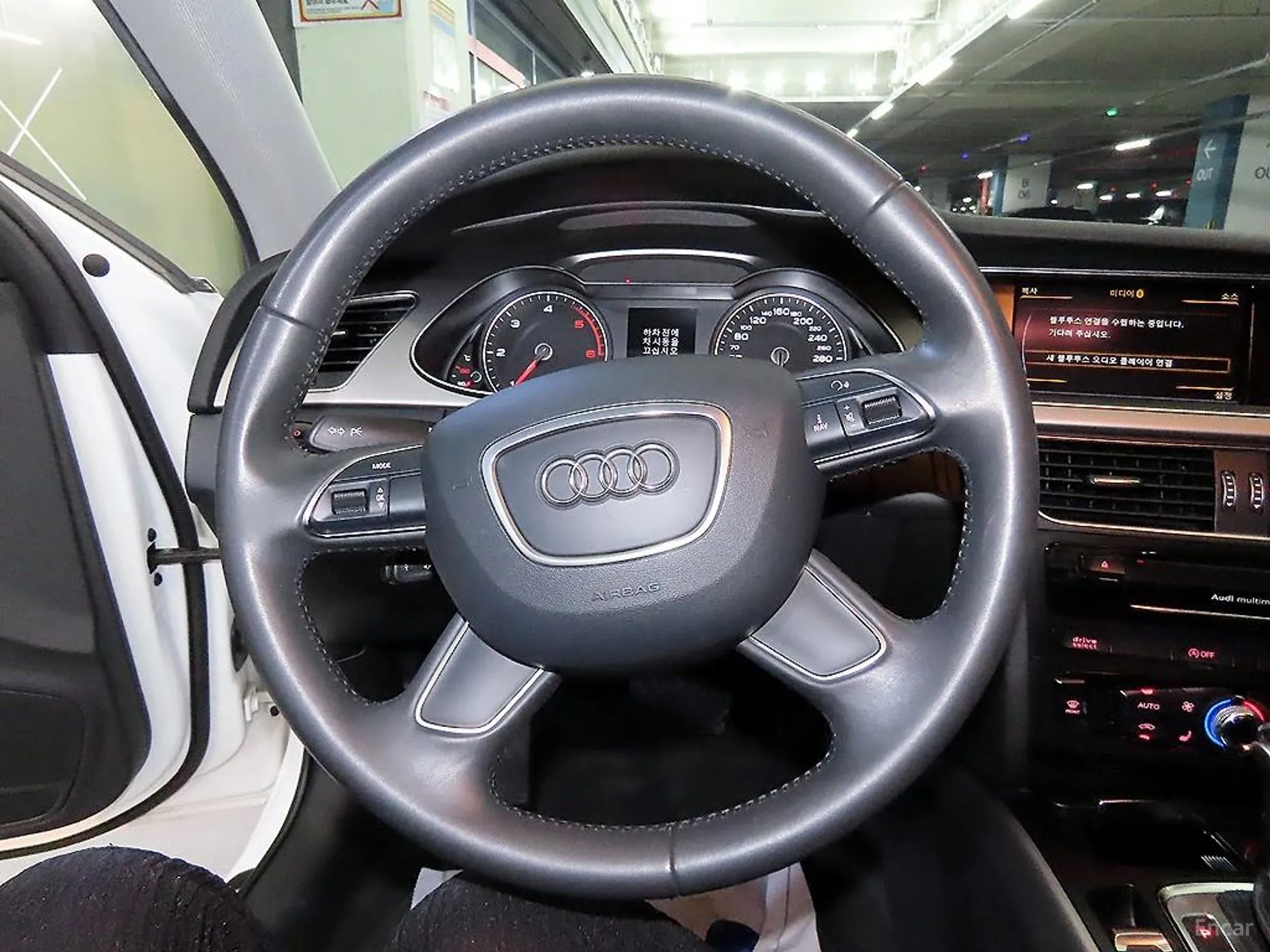 Audi New A4 превью 16