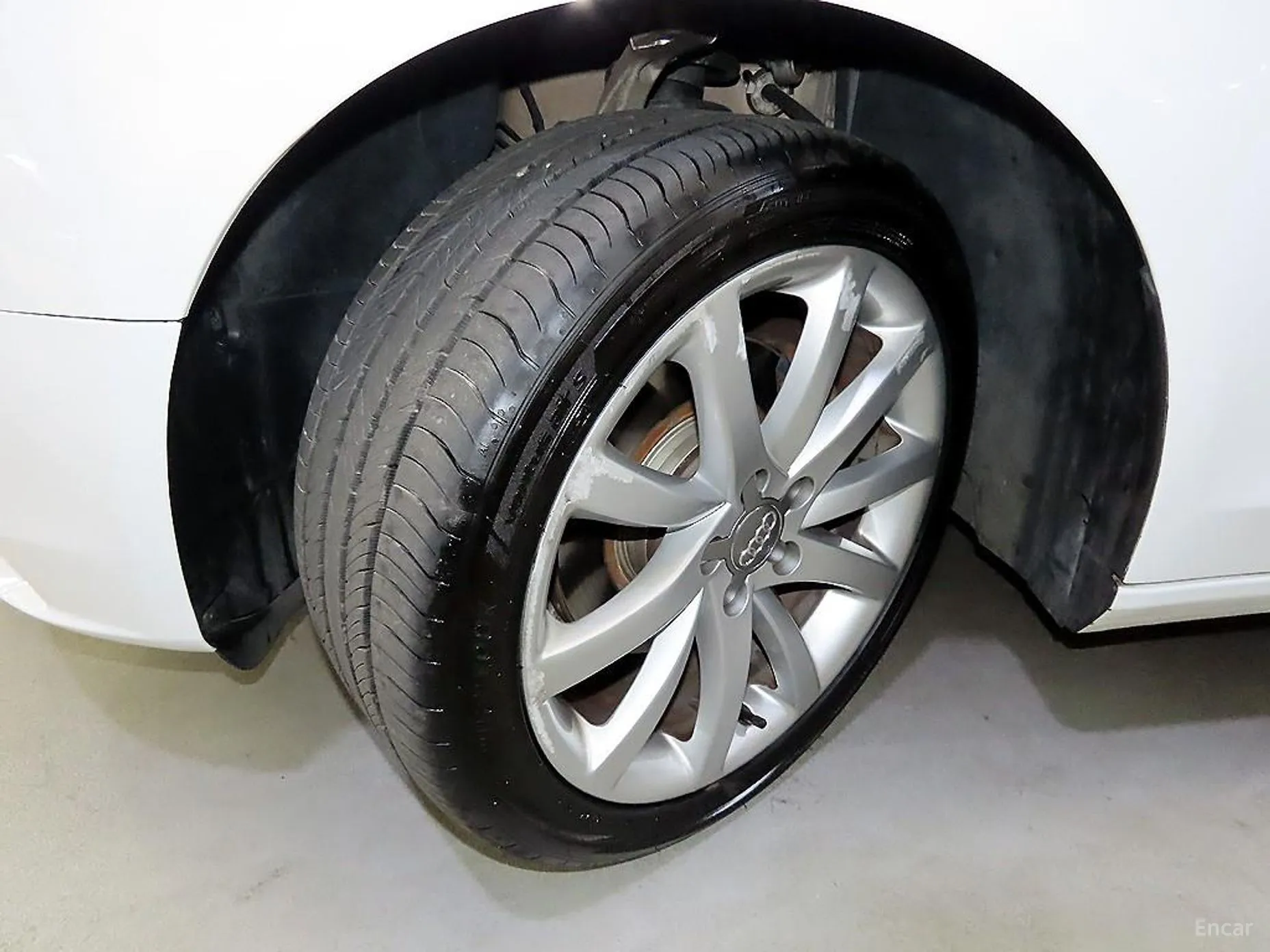 Audi New A4 превью 6